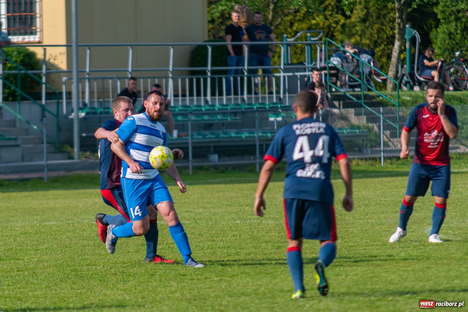 Zdjęcie w galerii na portalu naszraciborz.pl: Kobylski Płomień zgaszony! Chałupki odbiły się od dna [FOTO] wiadomości z regionu