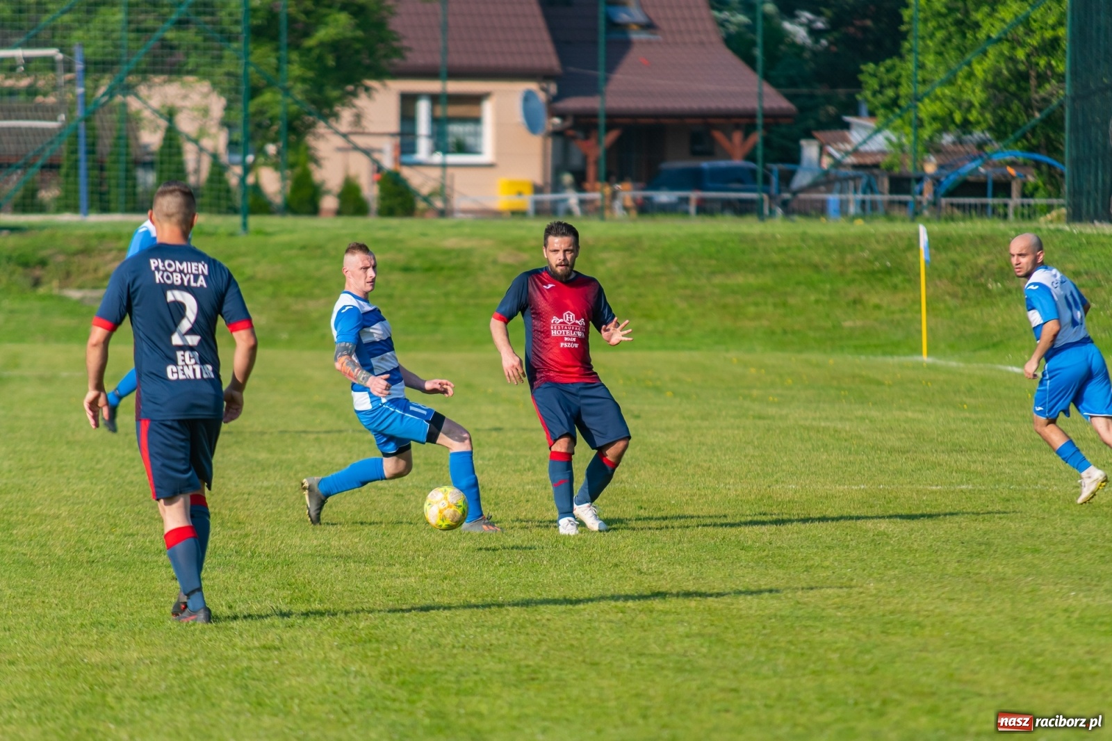 Zdjęcie w galerii na portalu naszraciborz.pl: Kobylski Płomień zgaszony! Chałupki odbiły się od dna [FOTO] wiadomości z regionu