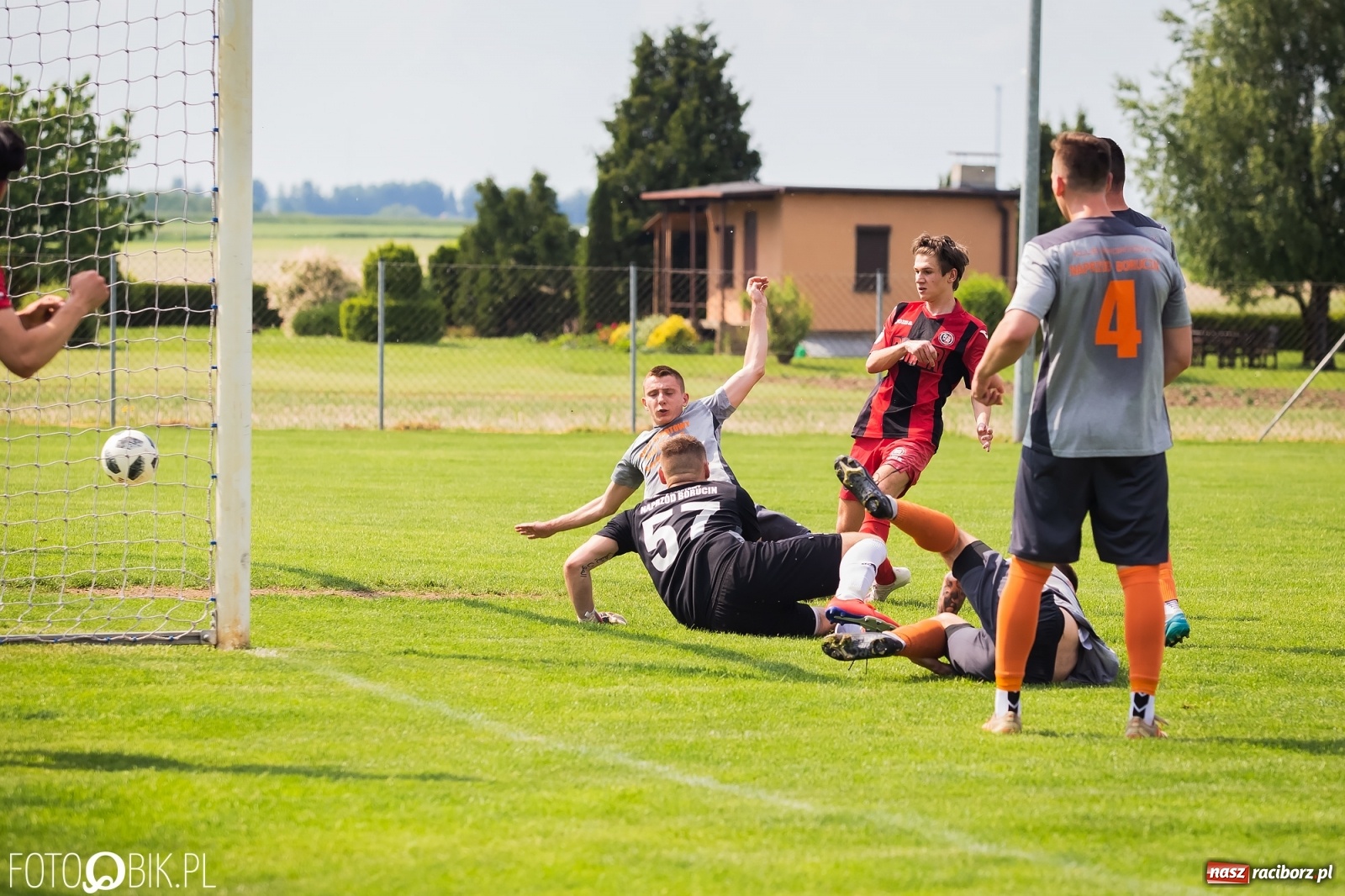 Zdjęcie w galerii na portalu naszraciborz.pl: Borucin bezlitosny dla Rymera [FOTO] wiadomości z regionu