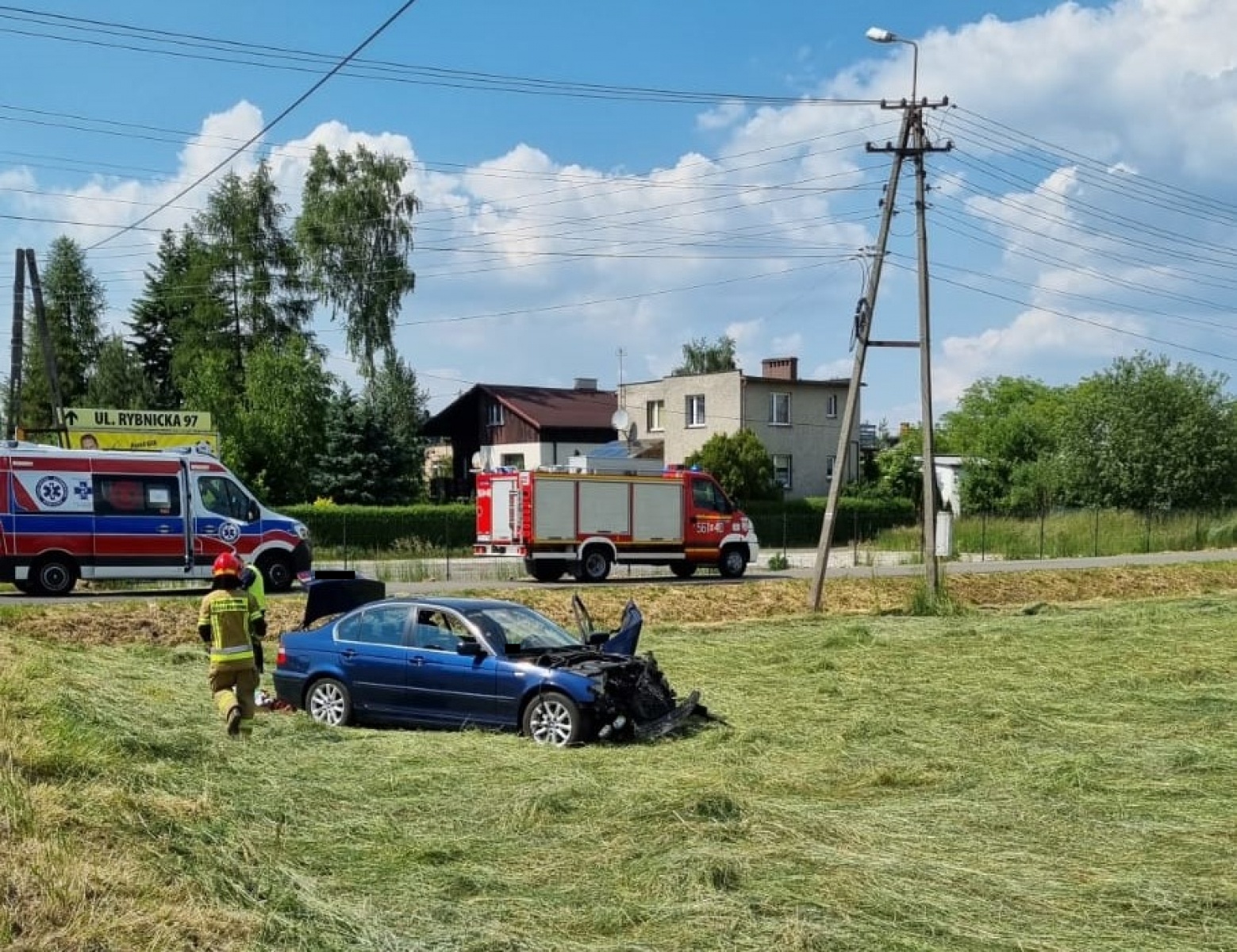Zdjęcie w galerii na portalu naszraciborz.pl: Zderzenie BMW i ciężarówki w Markowicach [FOTO] wiadomości z regionu