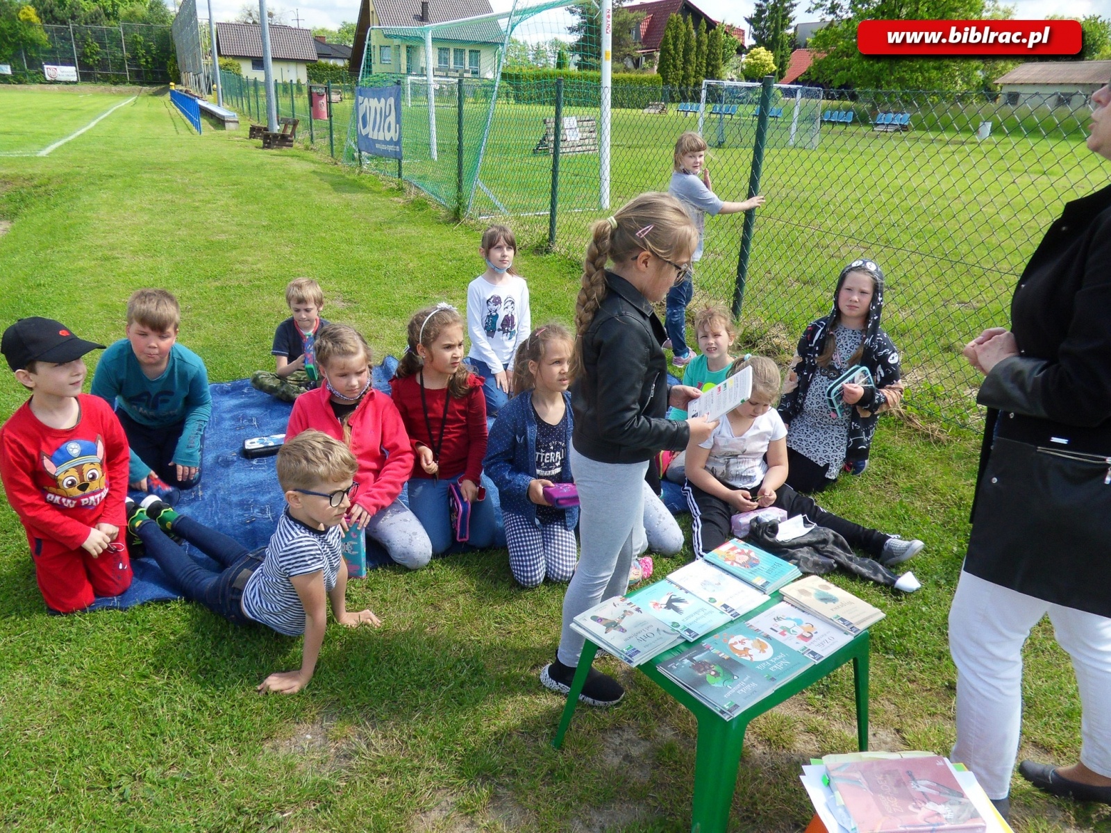 Zdjęcie w galerii na portalu naszraciborz.pl: Finał akcji Czytam sobie. Pierwsza klasa! w bibliotece w Markowicach wiadomości z regionu