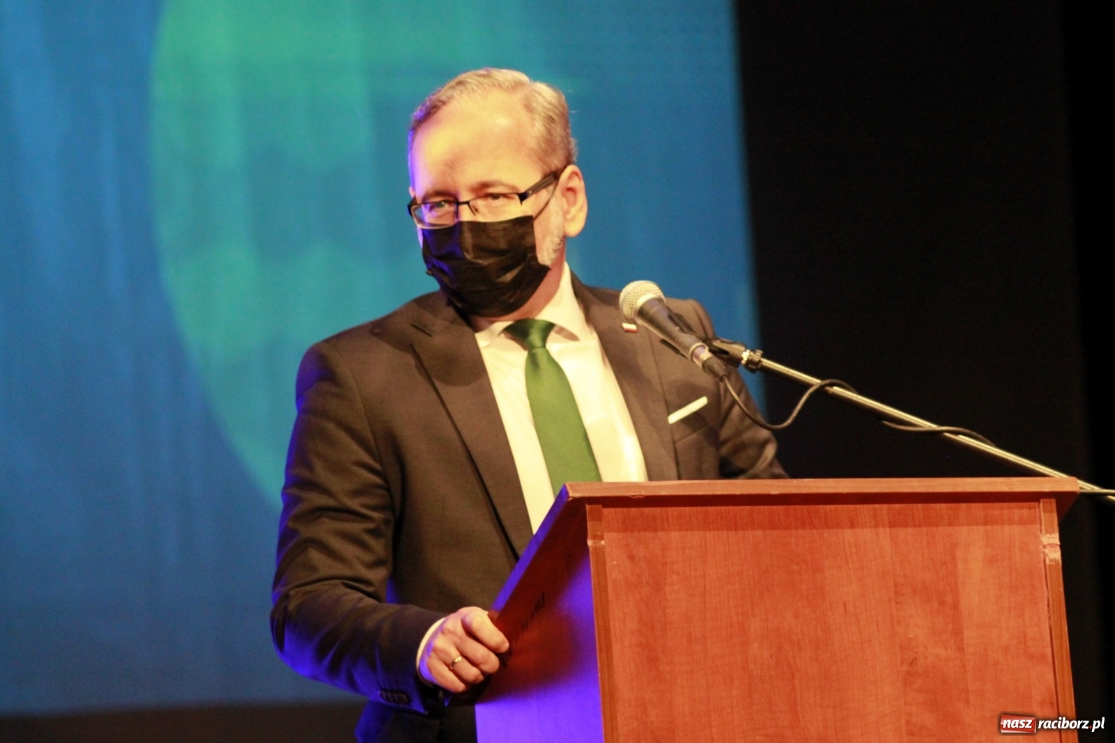 Zdjęcie w galerii na portalu naszraciborz.pl: Czepkowanie w raciborskiej PWSZ z udziałem ministra zdrowia wiadomości z regionu