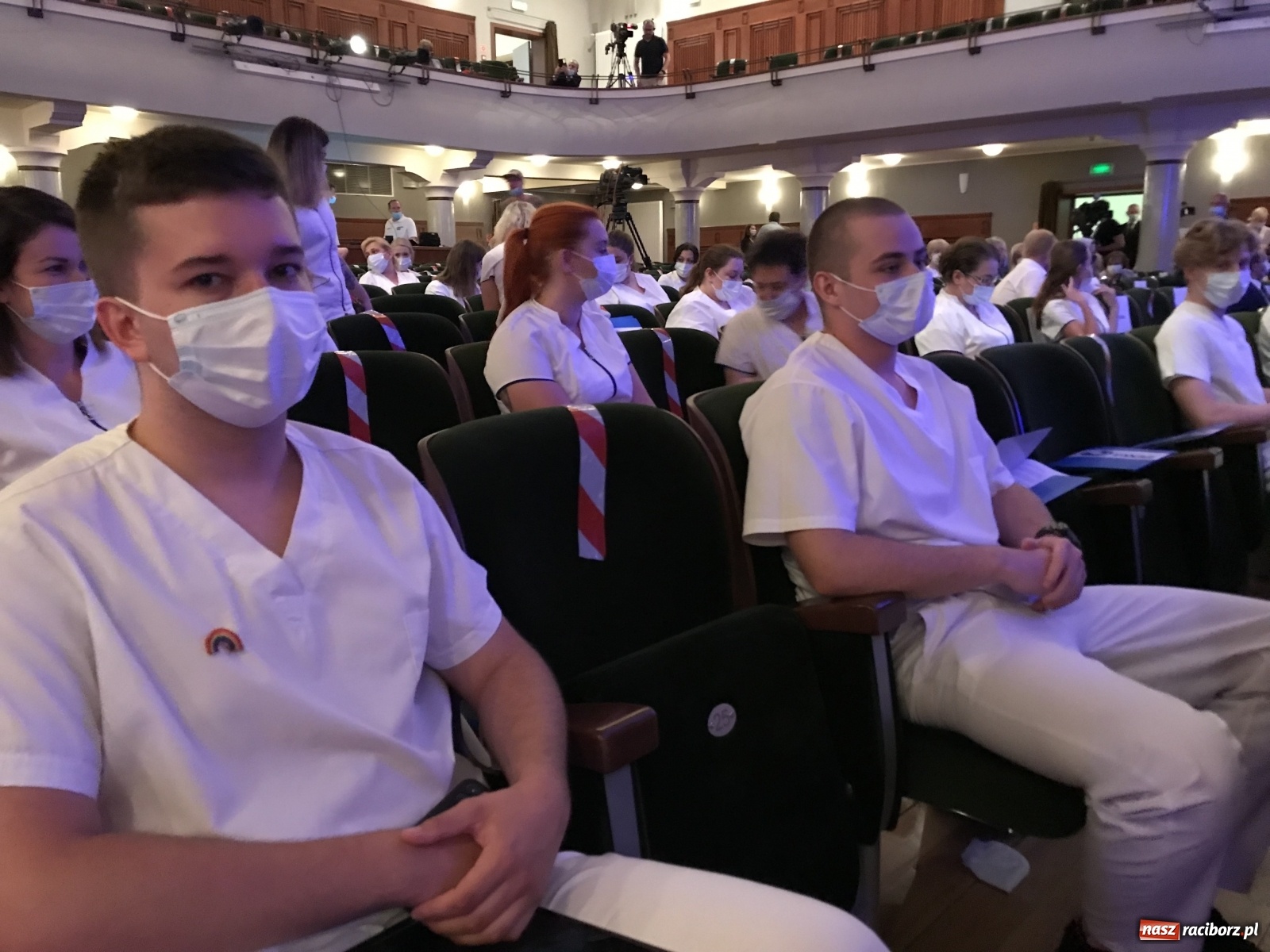 Zdjęcie w galerii na portalu naszraciborz.pl: Czepkowanie w raciborskiej PWSZ z udziałem ministra zdrowia wiadomości z regionu