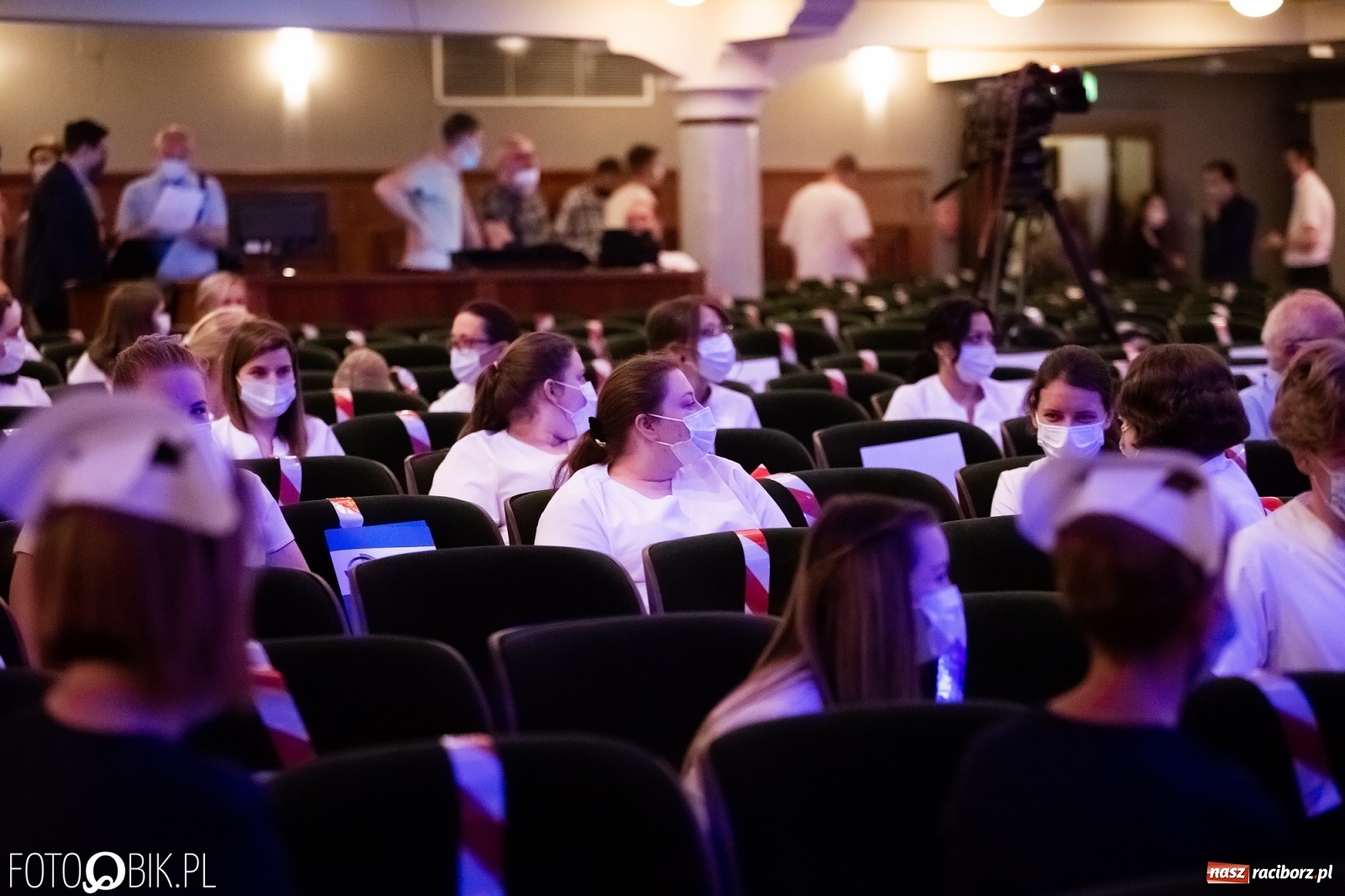 Zdjęcie w galerii na portalu naszraciborz.pl: Czepkowanie w raciborskiej PWSZ z udziałem ministra zdrowia wiadomości z regionu