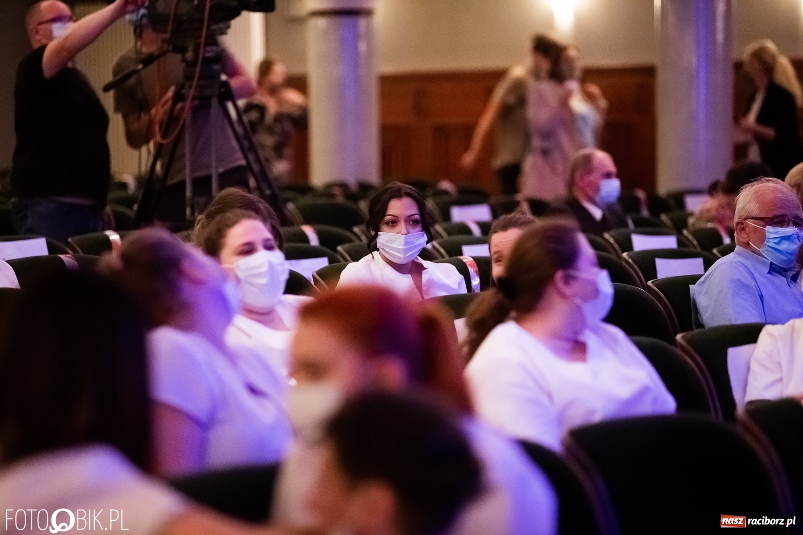 Zdjęcie w galerii na portalu naszraciborz.pl: Czepkowanie w raciborskiej PWSZ z udziałem ministra zdrowia wiadomości z regionu