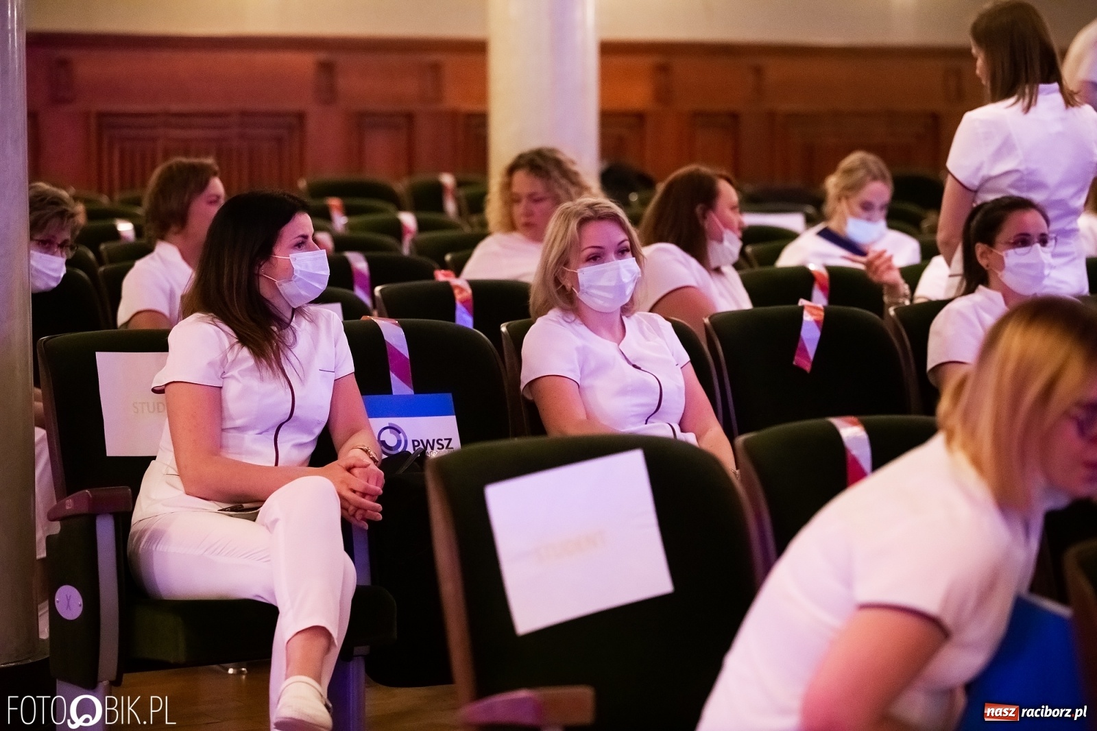 Zdjęcie w galerii na portalu naszraciborz.pl: Czepkowanie w raciborskiej PWSZ z udziałem ministra zdrowia wiadomości z regionu