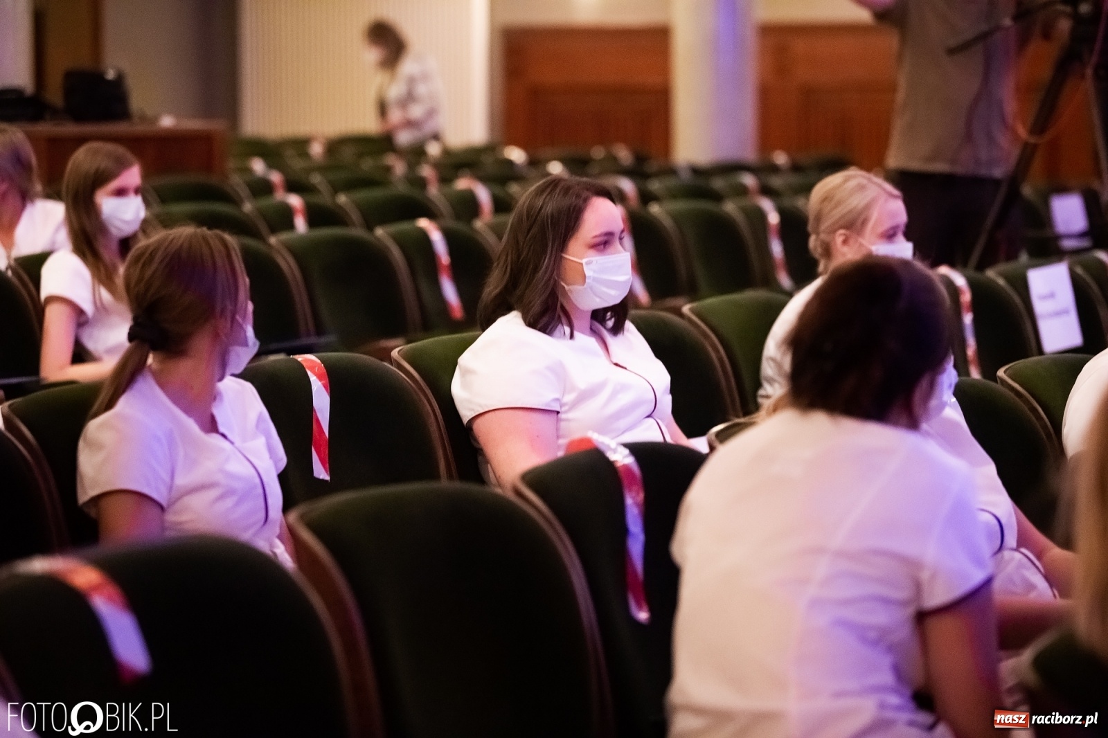 Zdjęcie w galerii na portalu naszraciborz.pl: Czepkowanie w raciborskiej PWSZ z udziałem ministra zdrowia wiadomości z regionu