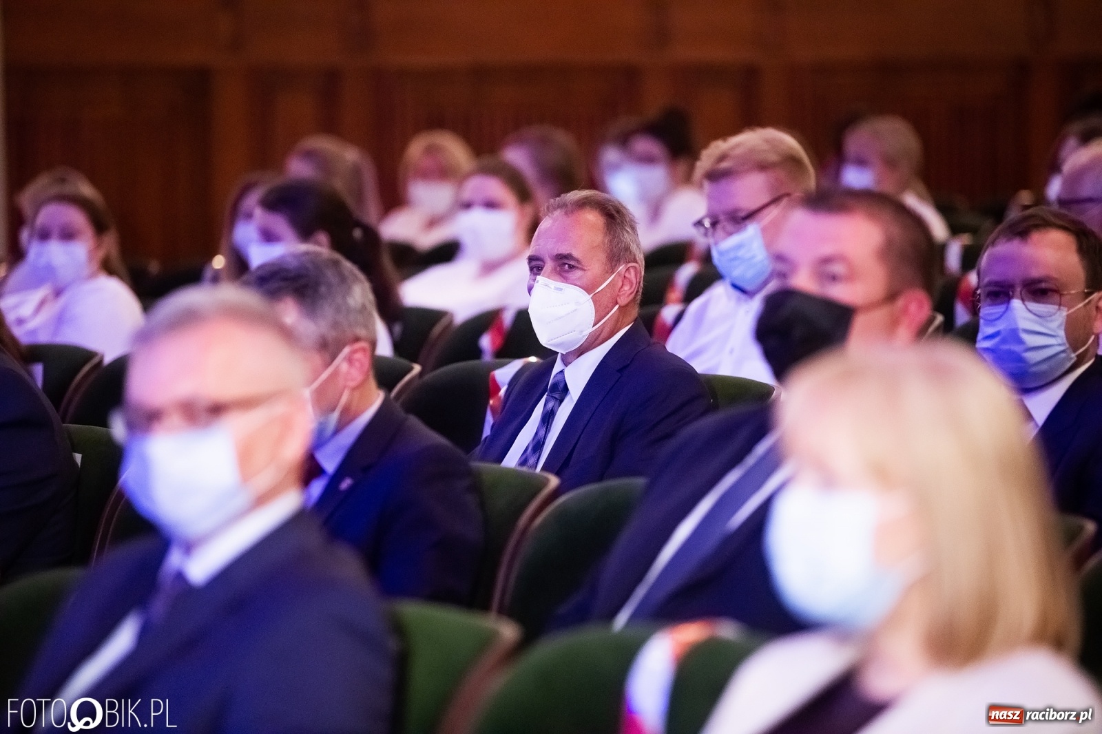 Zdjęcie w galerii na portalu naszraciborz.pl: Czepkowanie w raciborskiej PWSZ z udziałem ministra zdrowia wiadomości z regionu