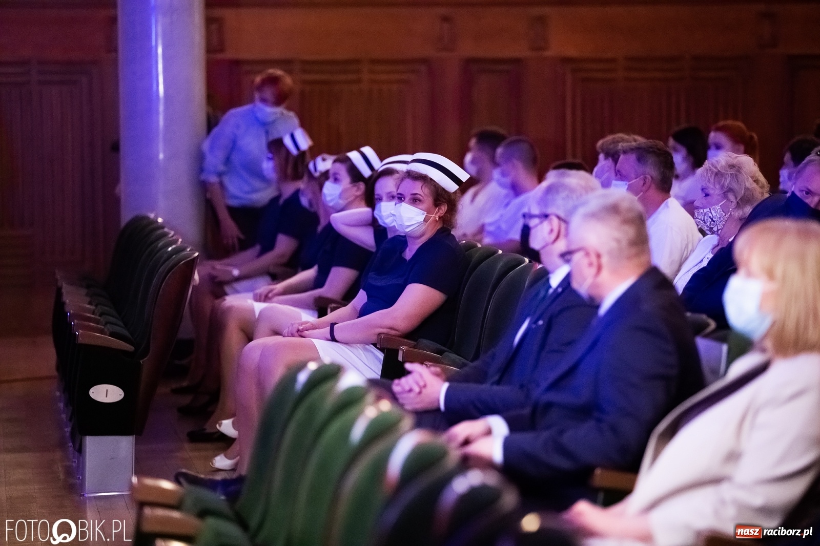 Zdjęcie w galerii na portalu naszraciborz.pl: Czepkowanie w raciborskiej PWSZ z udziałem ministra zdrowia wiadomości z regionu