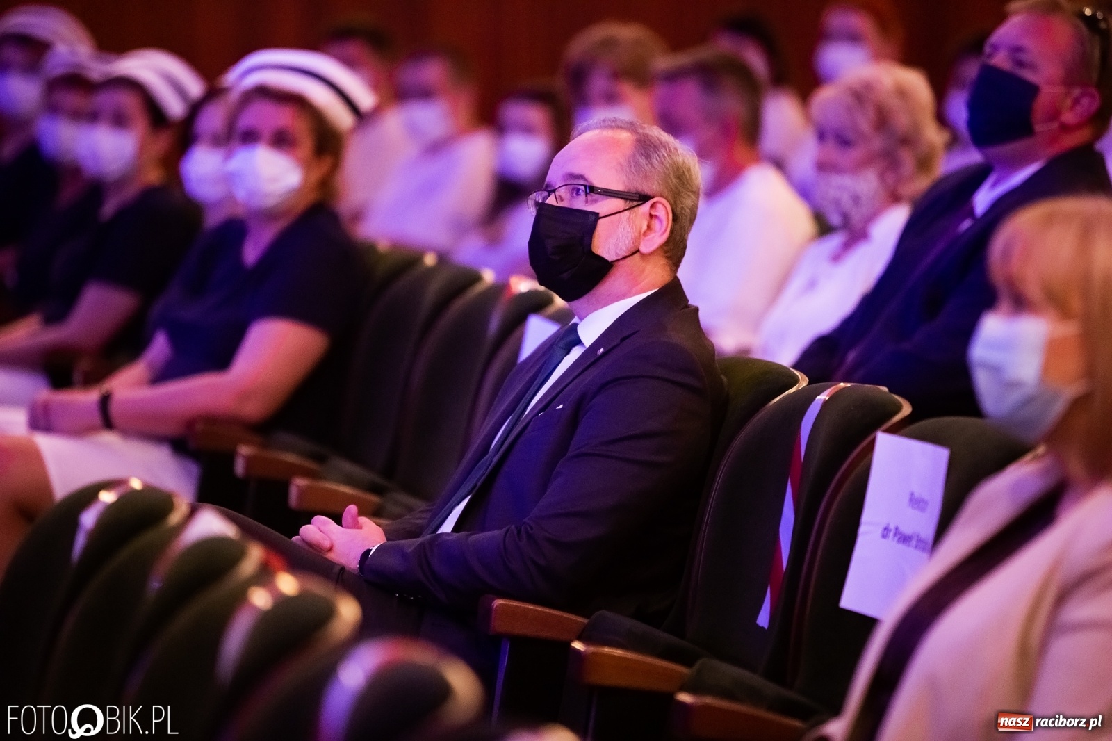 Zdjęcie w galerii na portalu naszraciborz.pl: Czepkowanie w raciborskiej PWSZ z udziałem ministra zdrowia wiadomości z regionu