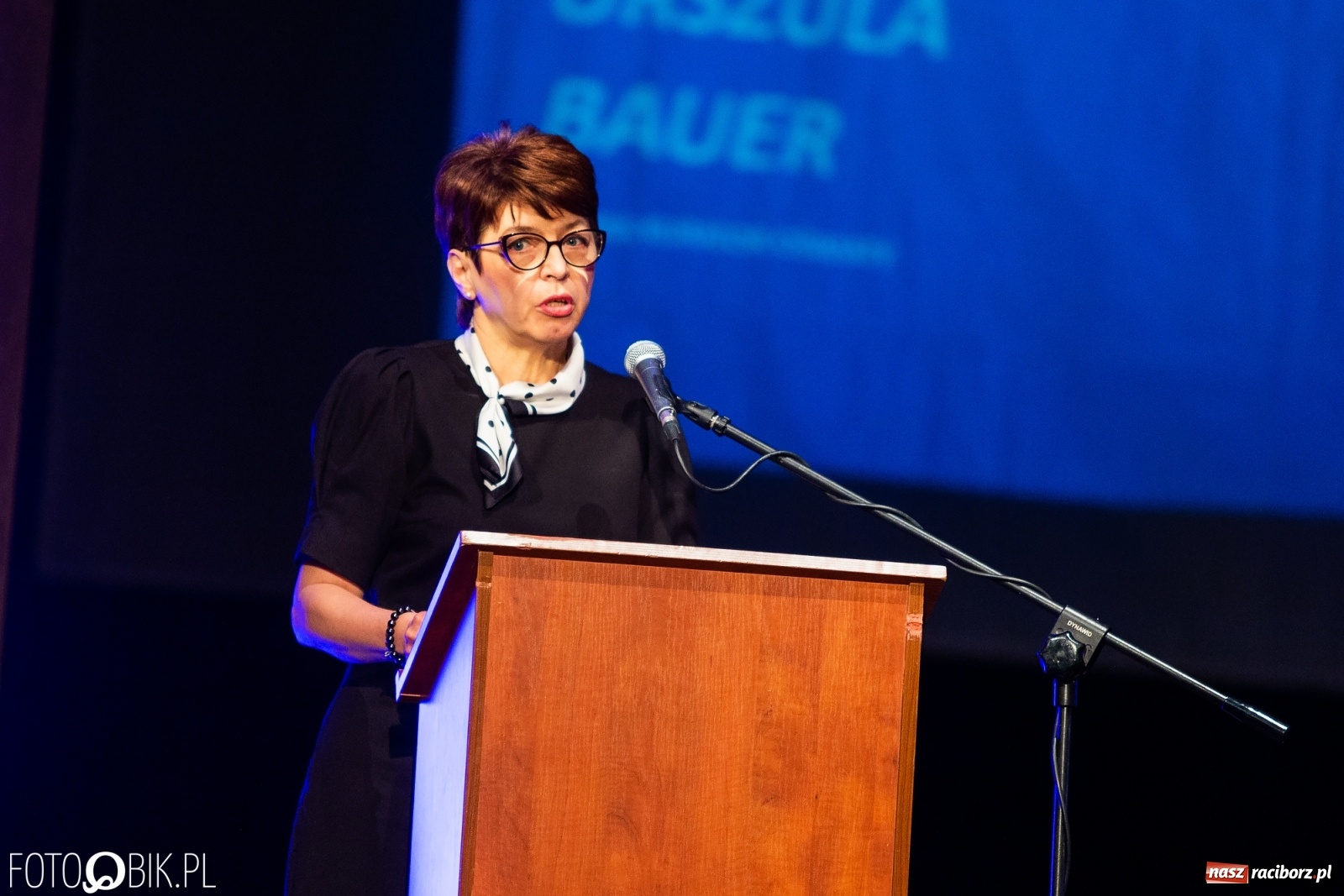 Zdjęcie w galerii na portalu naszraciborz.pl: Czepkowanie w raciborskiej PWSZ z udziałem ministra zdrowia wiadomości z regionu