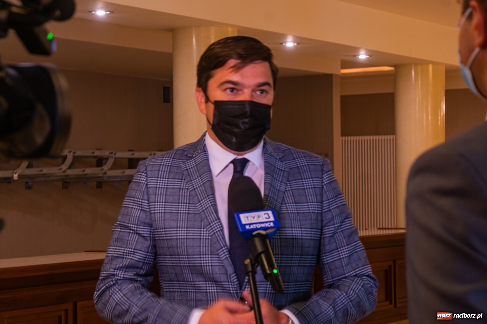 Zdjęcie w galerii na portalu naszraciborz.pl: Czepkowanie w raciborskiej PWSZ z udziałem ministra zdrowia wiadomości z regionu