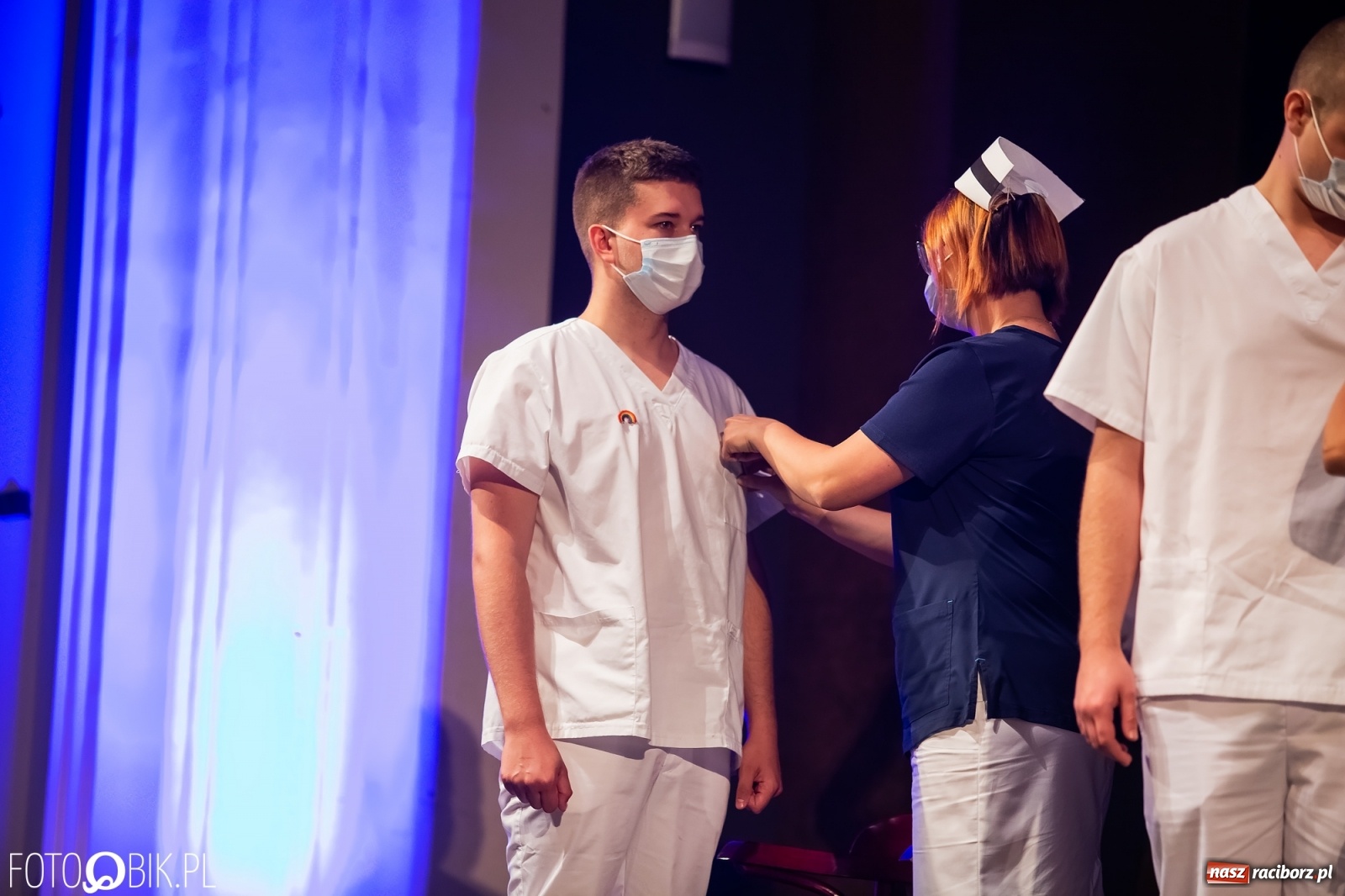 Zdjęcie w galerii na portalu naszraciborz.pl: Czepkowanie w raciborskiej PWSZ z udziałem ministra zdrowia wiadomości z regionu