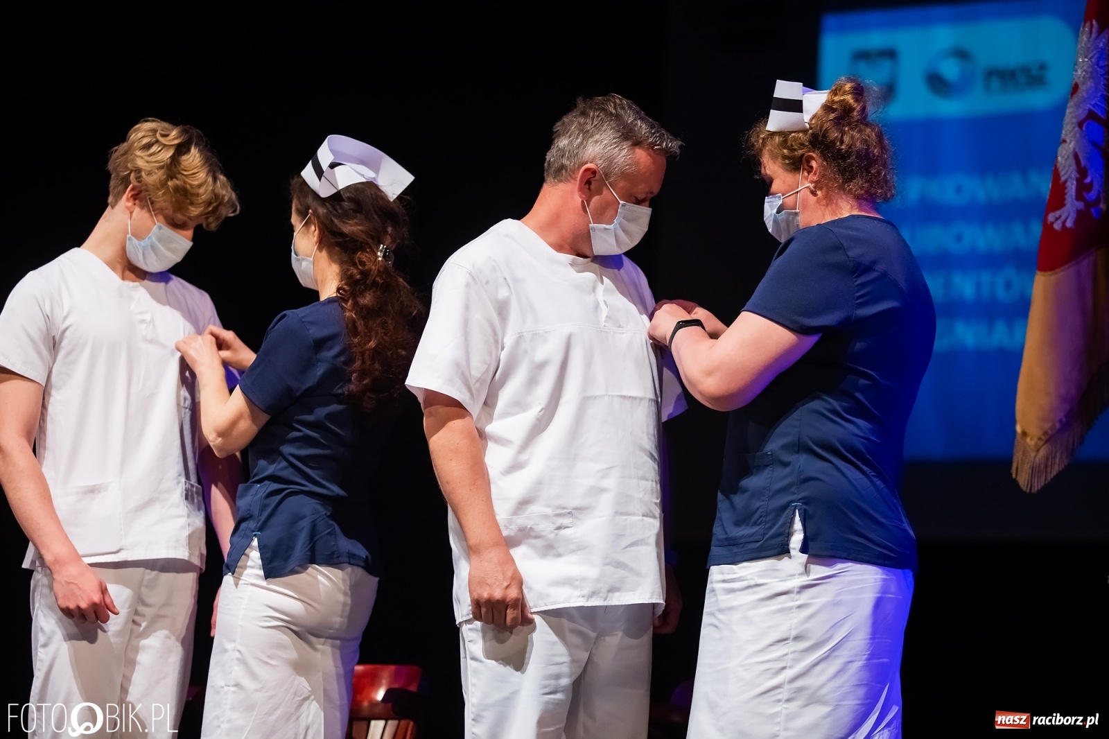 Zdjęcie w galerii na portalu naszraciborz.pl: Czepkowanie w raciborskiej PWSZ z udziałem ministra zdrowia wiadomości z regionu