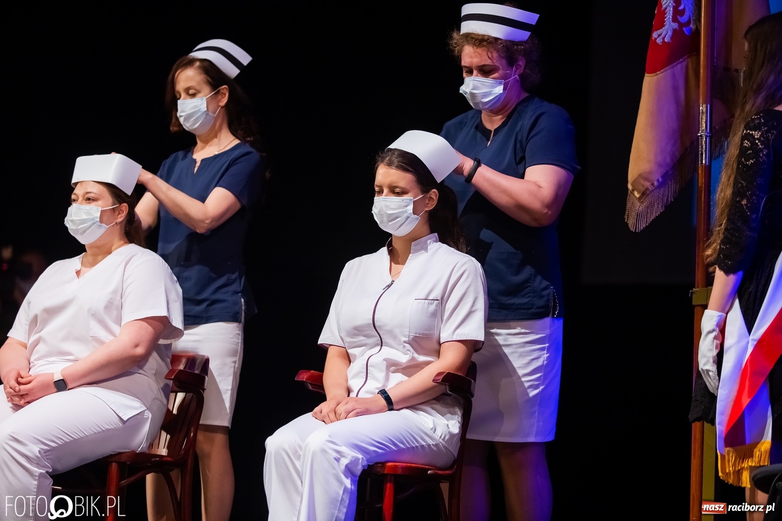 Zdjęcie w galerii na portalu naszraciborz.pl: Czepkowanie w raciborskiej PWSZ z udziałem ministra zdrowia wiadomości z regionu