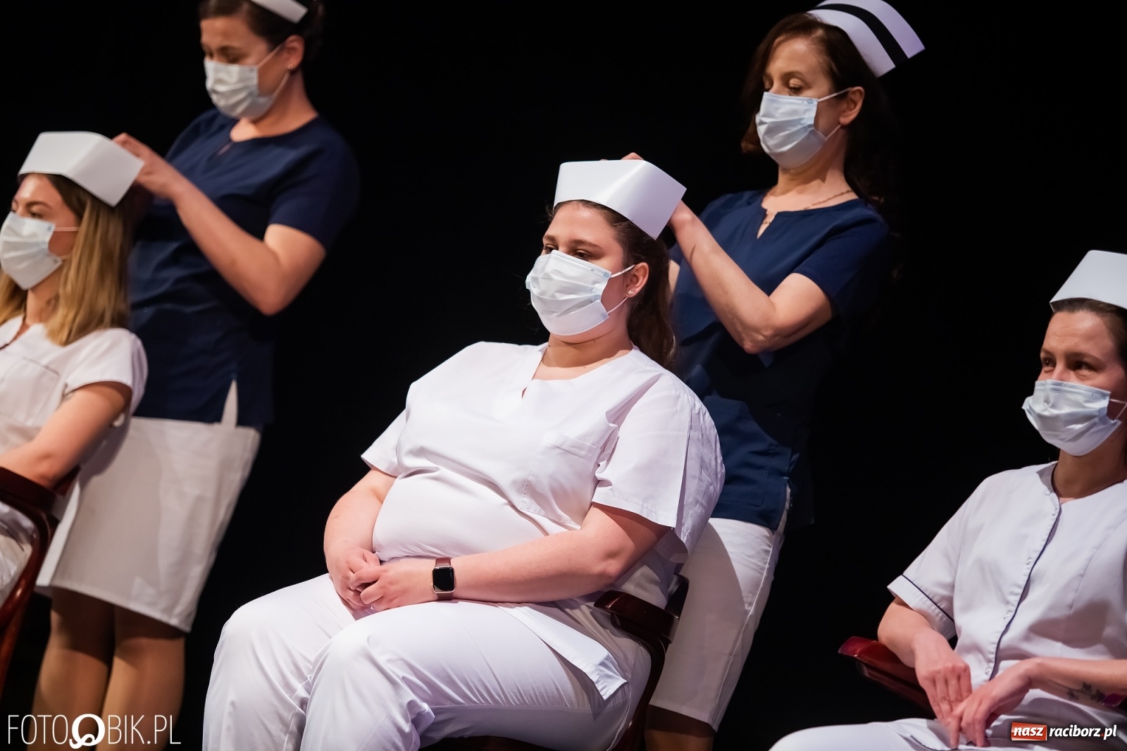 Zdjęcie w galerii na portalu naszraciborz.pl: Czepkowanie w raciborskiej PWSZ z udziałem ministra zdrowia wiadomości z regionu