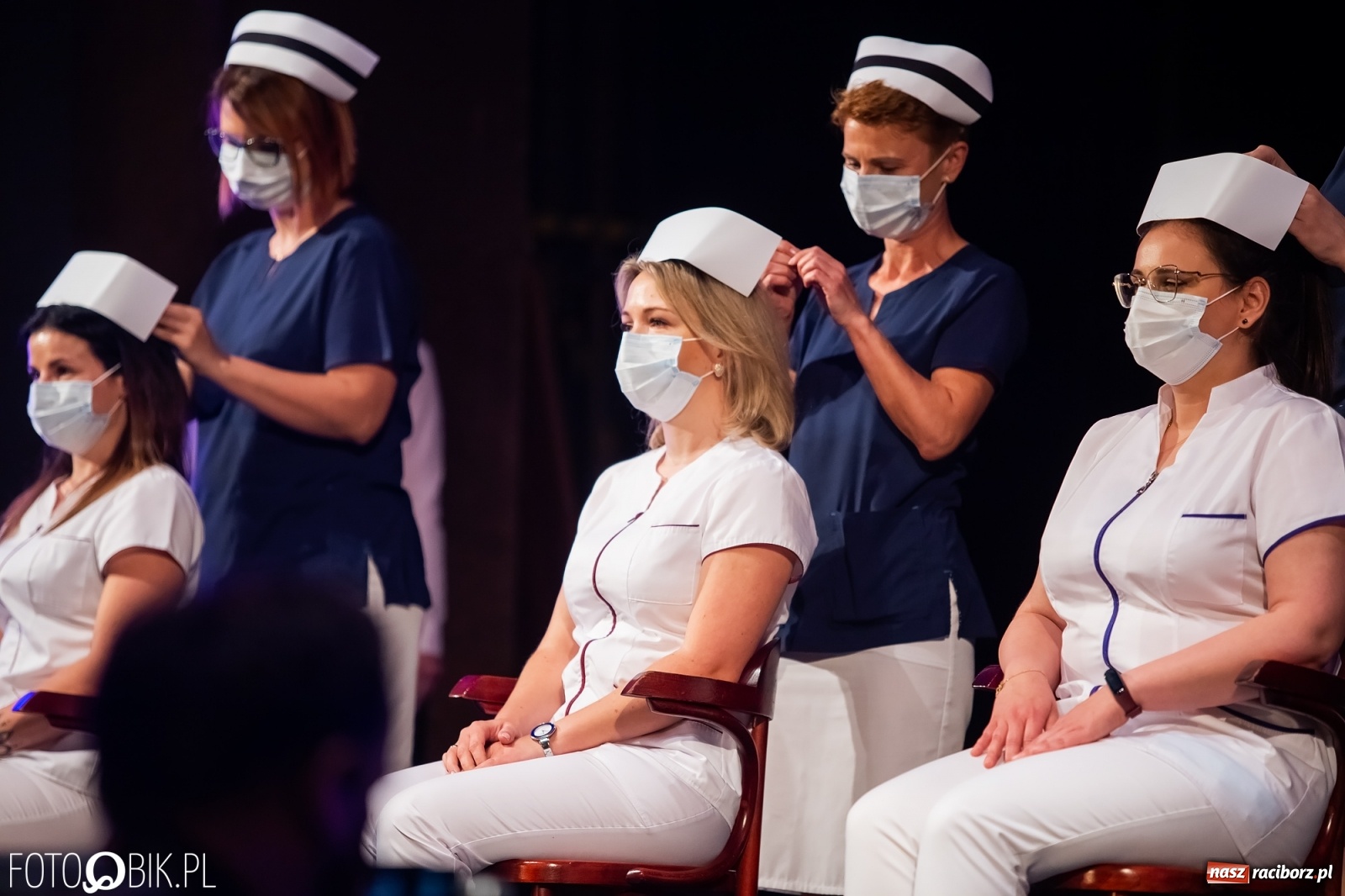 Zdjęcie w galerii na portalu naszraciborz.pl: Czepkowanie w raciborskiej PWSZ z udziałem ministra zdrowia wiadomości z regionu