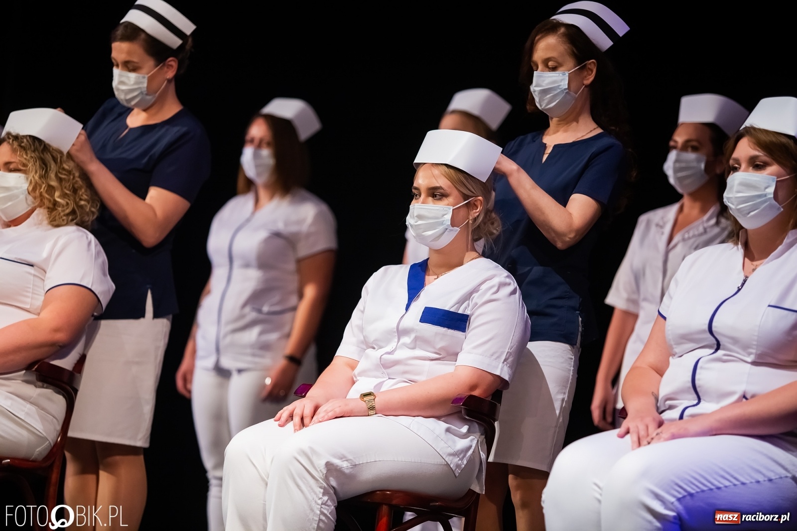 Zdjęcie w galerii na portalu naszraciborz.pl: Czepkowanie w raciborskiej PWSZ z udziałem ministra zdrowia wiadomości z regionu