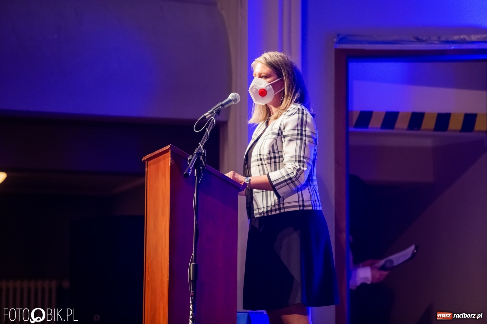 Zdjęcie w galerii na portalu naszraciborz.pl: Czepkowanie w raciborskiej PWSZ z udziałem ministra zdrowia wiadomości z regionu