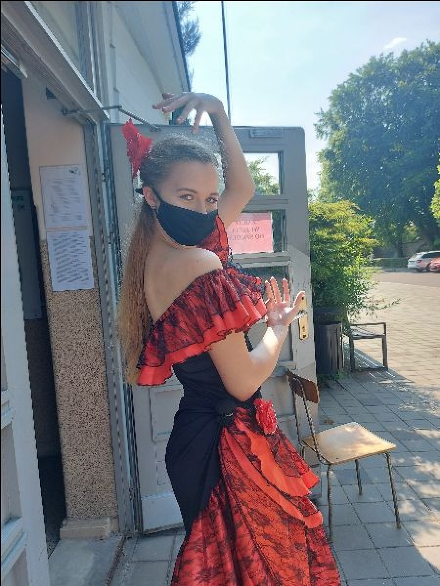 Zdjęcie w galerii na portalu naszraciborz.pl: W II LO konkurs hiszpańskiego na wesoło wiadomości z regionu