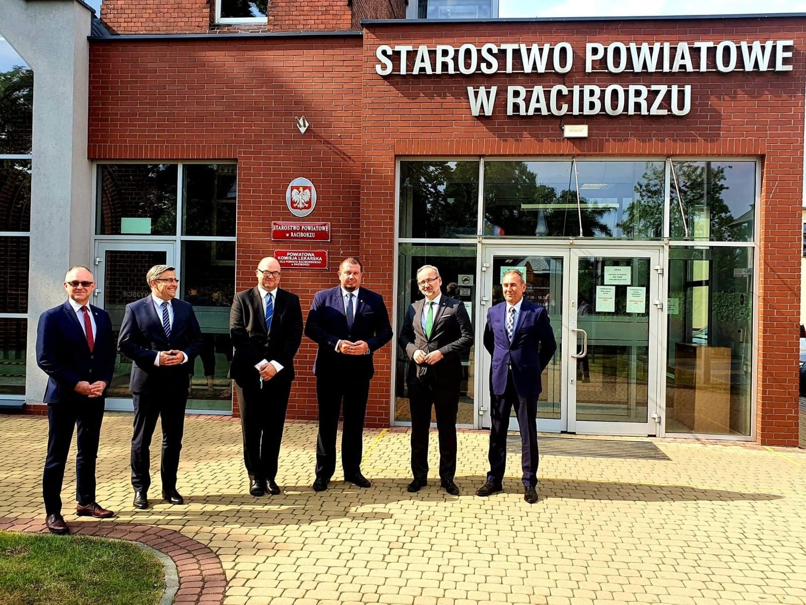 Zdjęcie w galerii na portalu naszraciborz.pl: Odmrożenie, kontrakt, SOR - minister na rozmowach w starostwie wiadomości z regionu