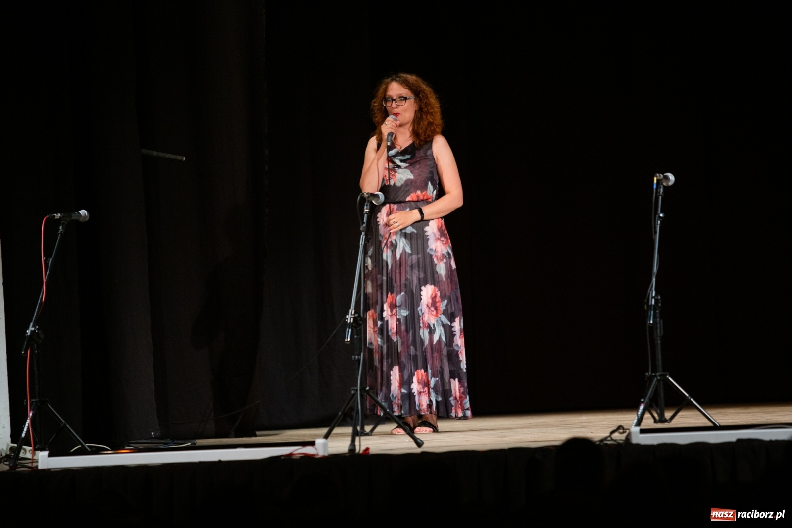 Zdjęcie w galerii na portalu naszraciborz.pl: Czwarta Ściana II na deskach sceny DK Strzecha wiadomości z regionu