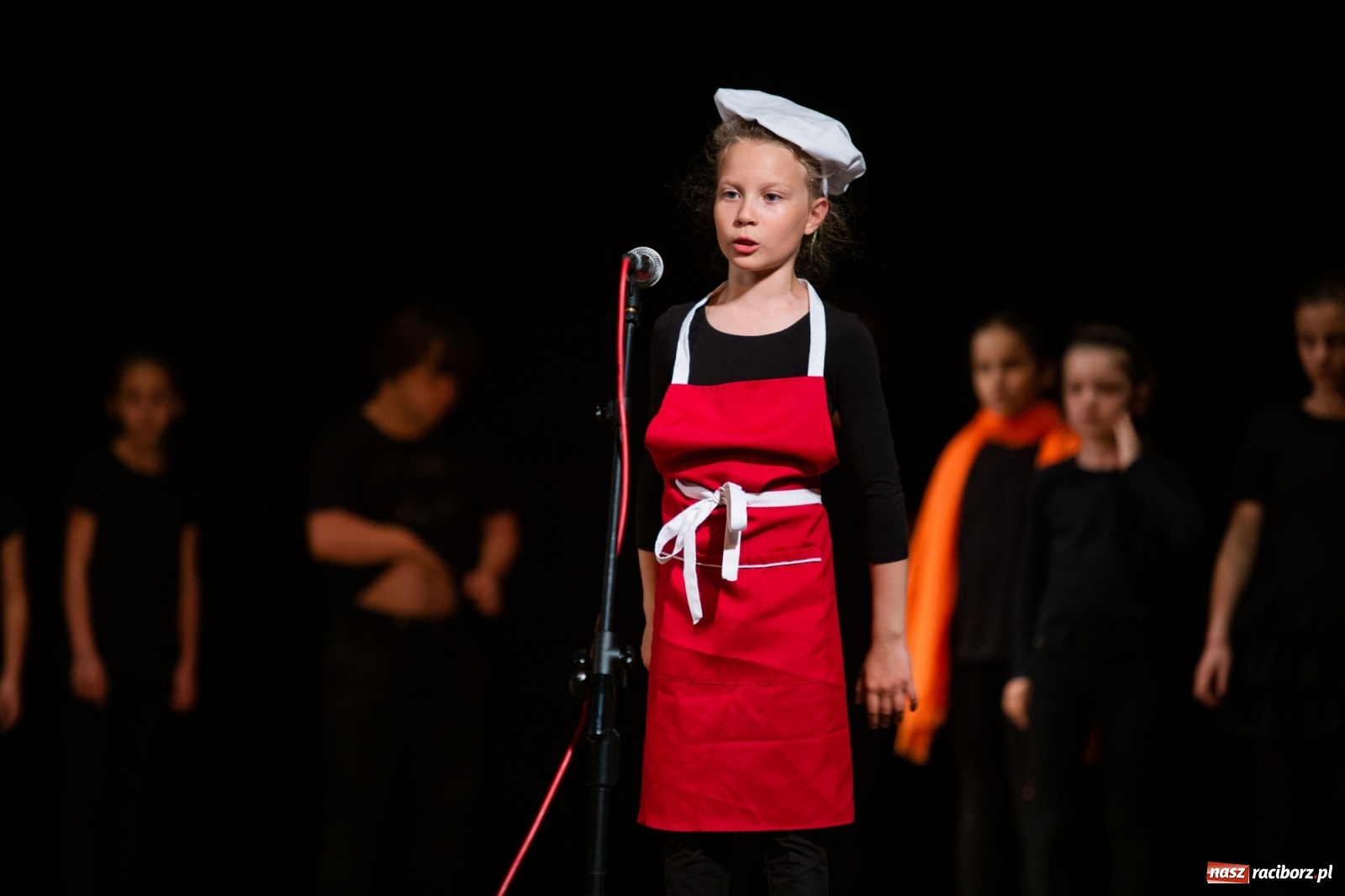 Zdjęcie w galerii na portalu naszraciborz.pl: Czwarta Ściana II na deskach sceny DK Strzecha wiadomości z regionu
