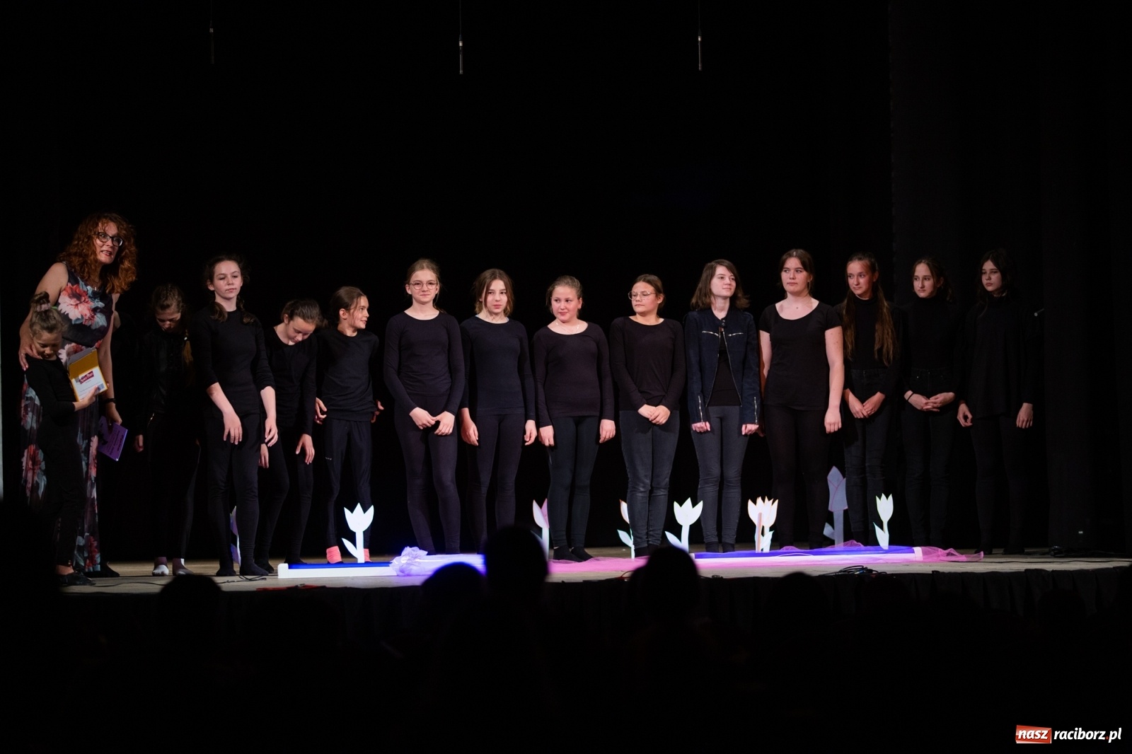 Zdjęcie w galerii na portalu naszraciborz.pl: Czwarta Ściana II na deskach sceny DK Strzecha wiadomości z regionu