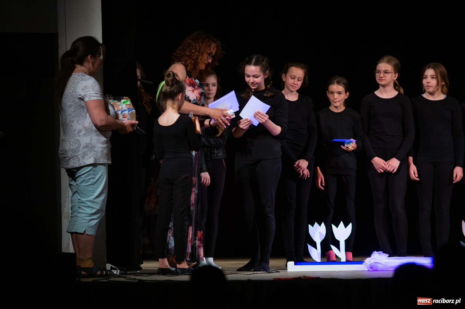 Zdjęcie w galerii na portalu naszraciborz.pl: Czwarta Ściana II na deskach sceny DK Strzecha wiadomości z regionu