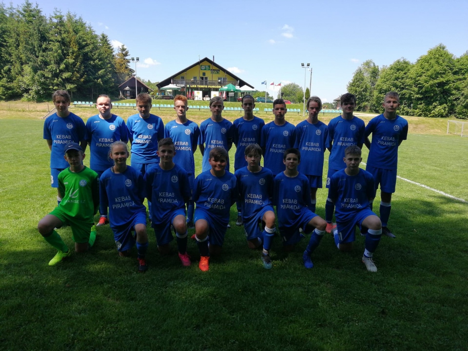 Zdjęcie w galerii na portalu naszraciborz.pl: Podium piłkarzy LKS 07 Markowice na turnieju w Puńcowie wiadomości z regionu