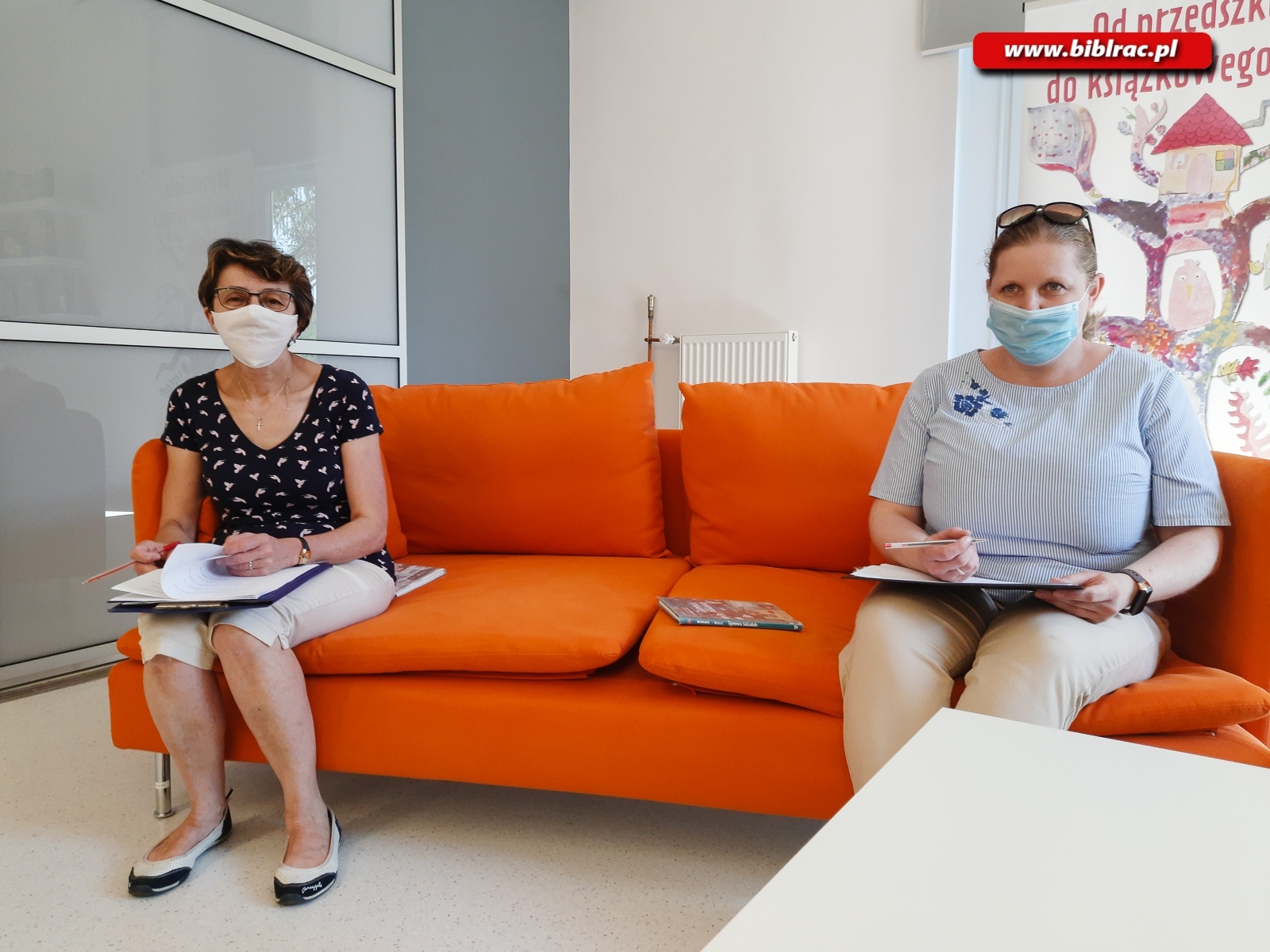 Zdjęcie w galerii na portalu naszraciborz.pl: Tajemniczy konkurs w raciborskiej bibliotece wiadomości z regionu