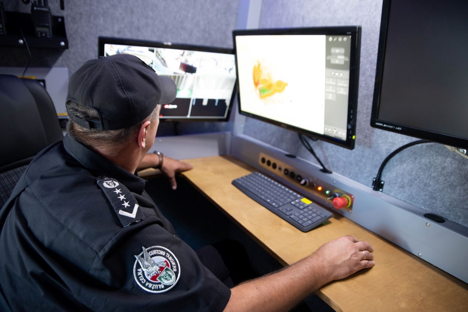 Zdjęcie w galerii na portalu naszraciborz.pl: Śląska KAS chce przyjąć 50 funkcjonariuszy. Sprawdź, ile płaci na start wiadomości z regionu