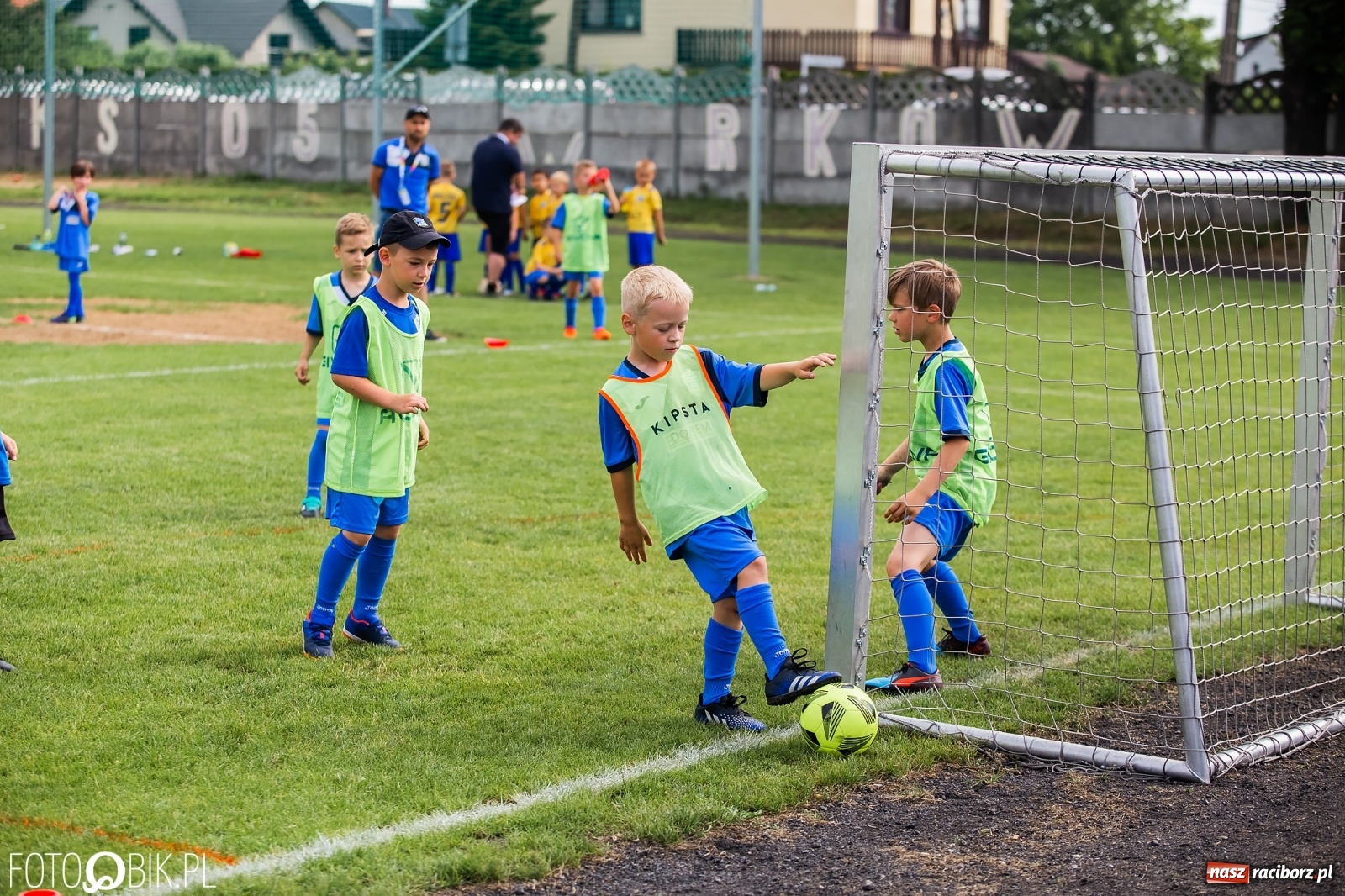 Zdjęcie w galerii na portalu naszraciborz.pl: Piłkarska rywalizacja rocznika 2014 w Tworków Cup [FOTO] wiadomości z regionu