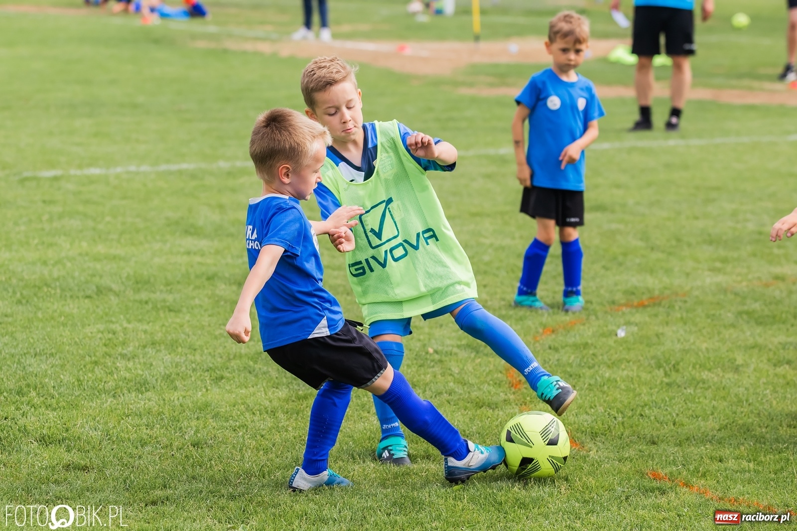 Zdjęcie w galerii na portalu naszraciborz.pl: Piłkarska rywalizacja rocznika 2014 w Tworków Cup [FOTO] wiadomości z regionu