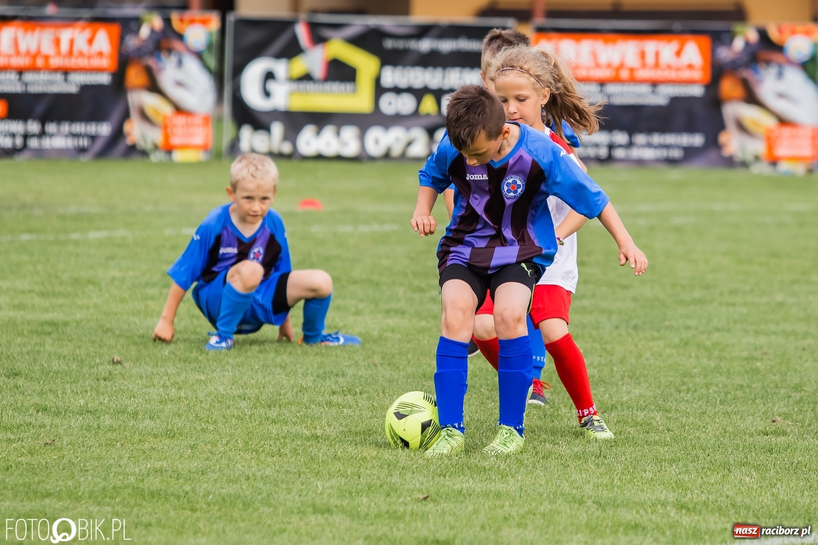 Zdjęcie w galerii na portalu naszraciborz.pl: Piłkarska rywalizacja rocznika 2014 w Tworków Cup [FOTO] wiadomości z regionu