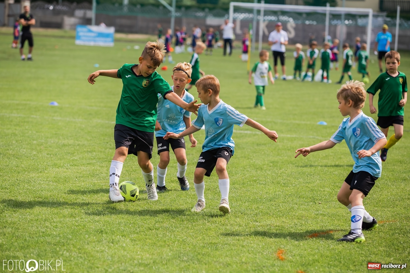 Zdjęcie w galerii na portalu naszraciborz.pl: Piłkarska rywalizacja rocznika 2014 w Tworków Cup [FOTO] wiadomości z regionu