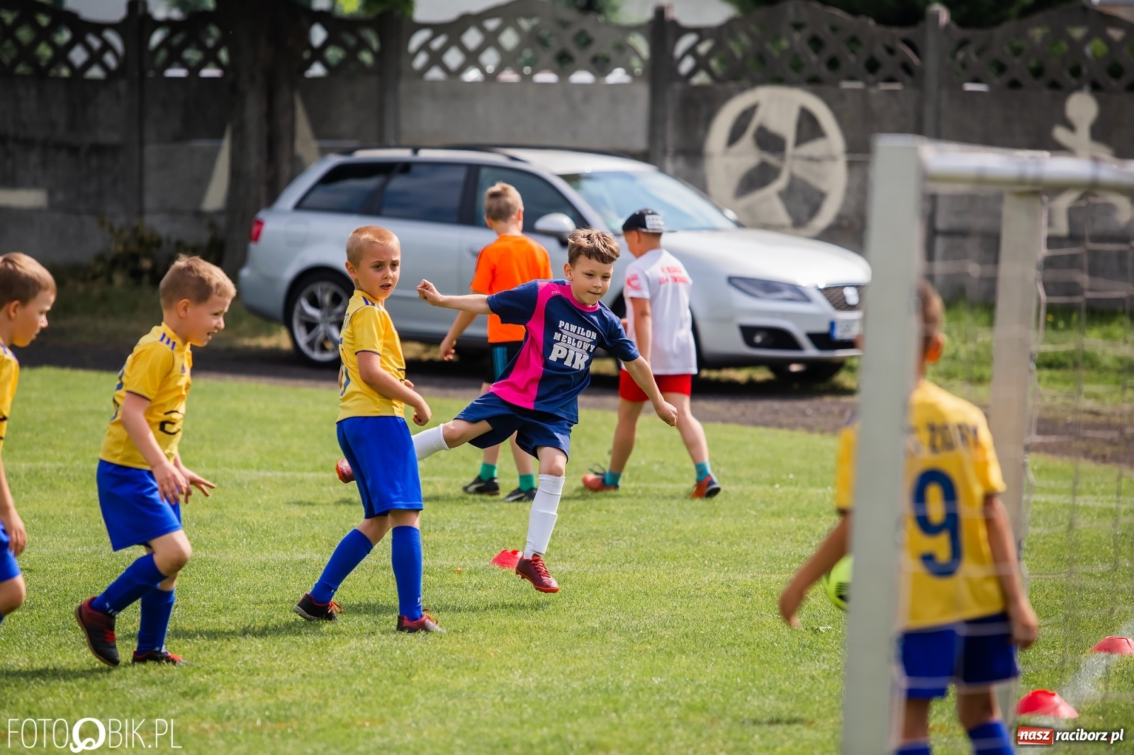 Zdjęcie w galerii na portalu naszraciborz.pl: Piłkarska rywalizacja rocznika 2014 w Tworków Cup [FOTO] wiadomości z regionu