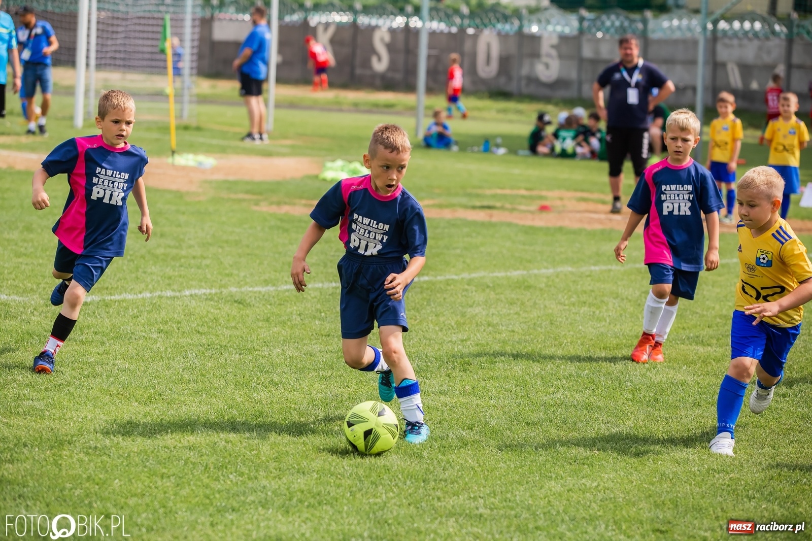 Zdjęcie w galerii na portalu naszraciborz.pl: Piłkarska rywalizacja rocznika 2014 w Tworków Cup [FOTO] wiadomości z regionu