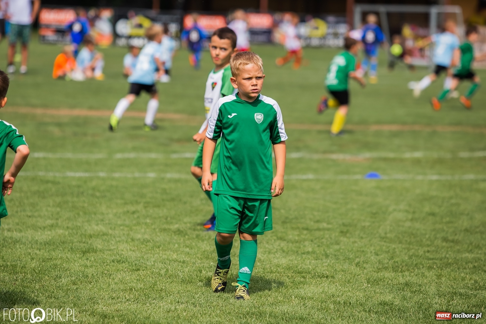 Zdjęcie w galerii na portalu naszraciborz.pl: Piłkarska rywalizacja rocznika 2014 w Tworków Cup [FOTO] wiadomości z regionu