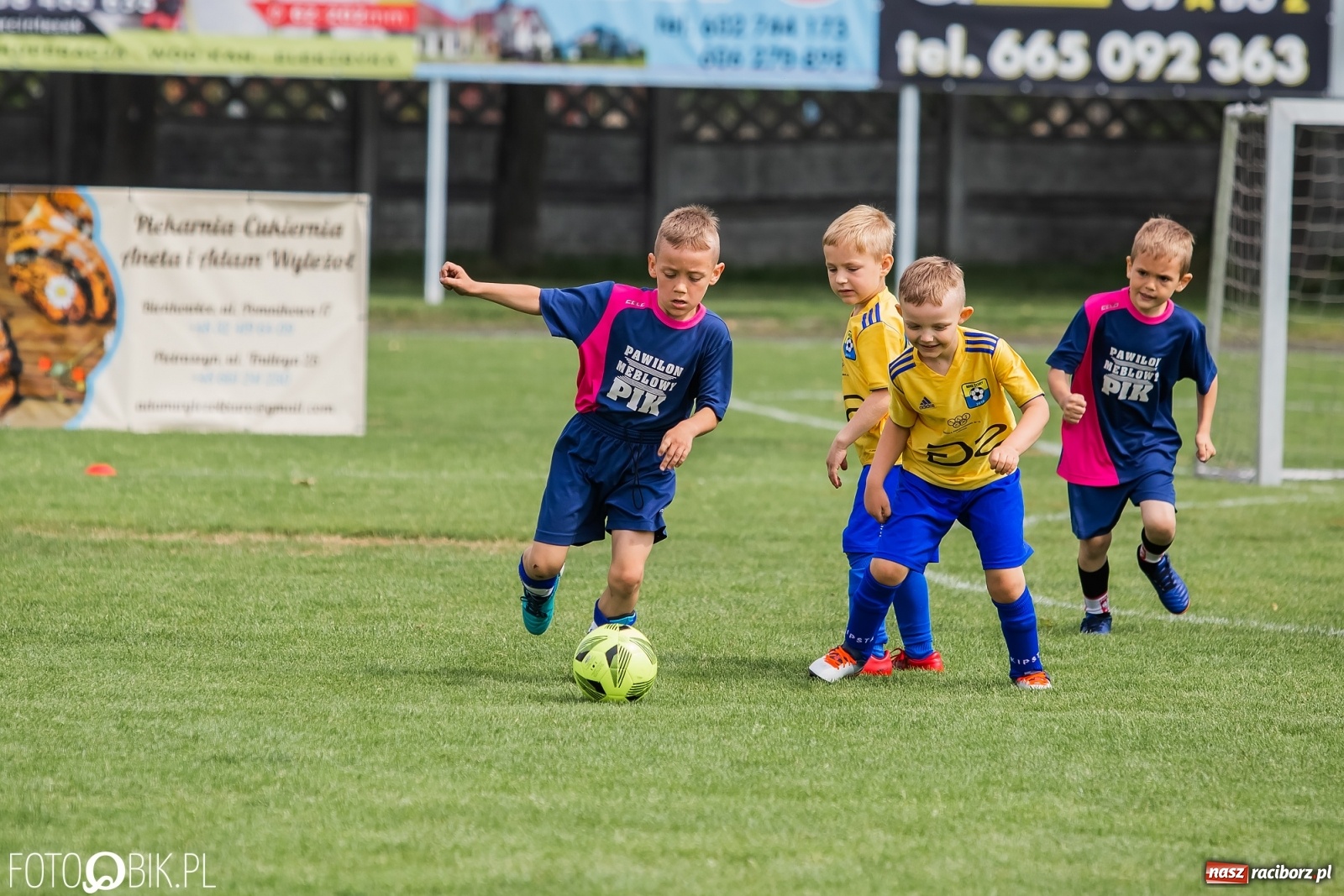 Zdjęcie w galerii na portalu naszraciborz.pl: Piłkarska rywalizacja rocznika 2014 w Tworków Cup [FOTO] wiadomości z regionu