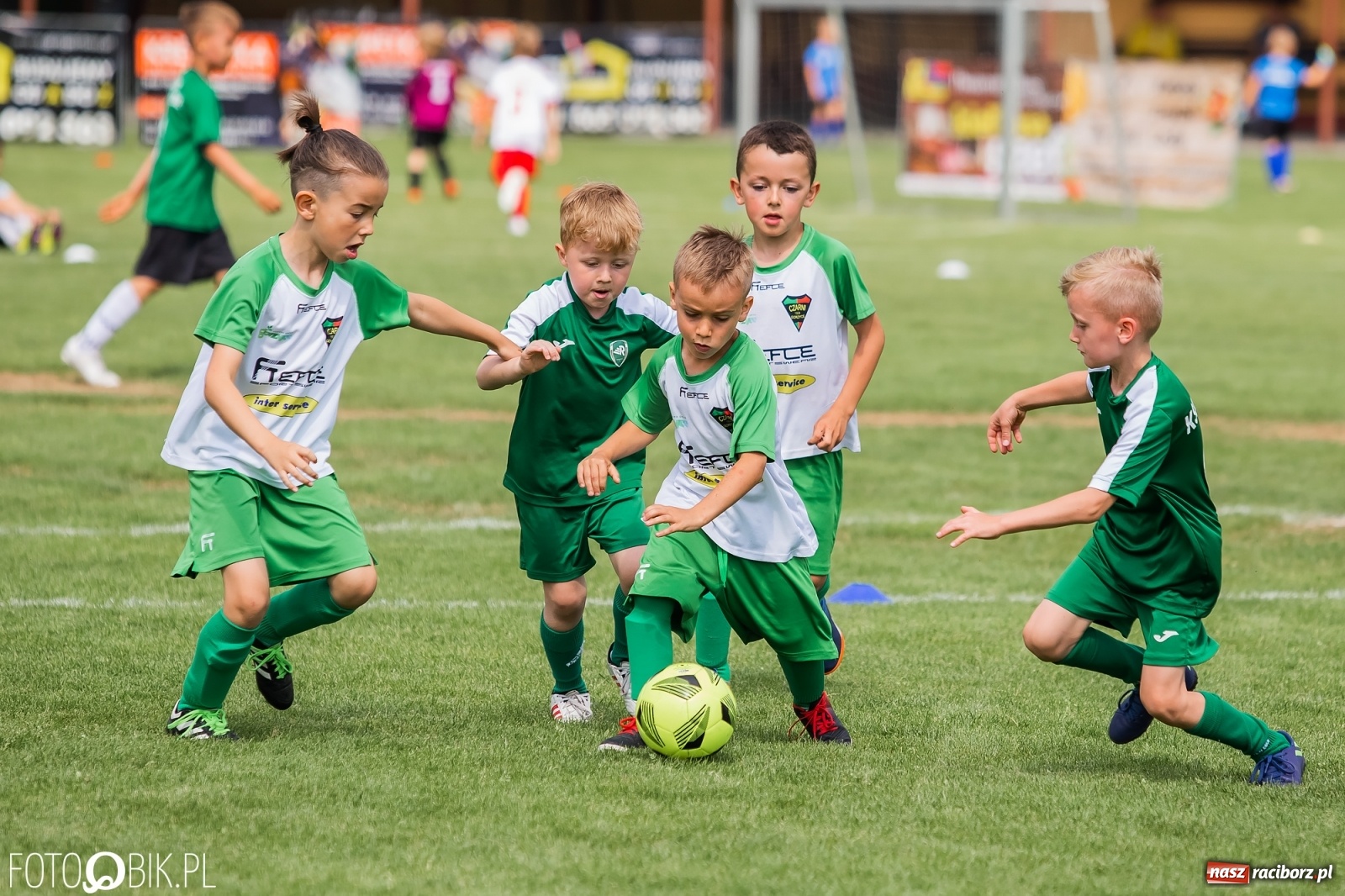Zdjęcie w galerii na portalu naszraciborz.pl: Piłkarska rywalizacja rocznika 2014 w Tworków Cup [FOTO] wiadomości z regionu