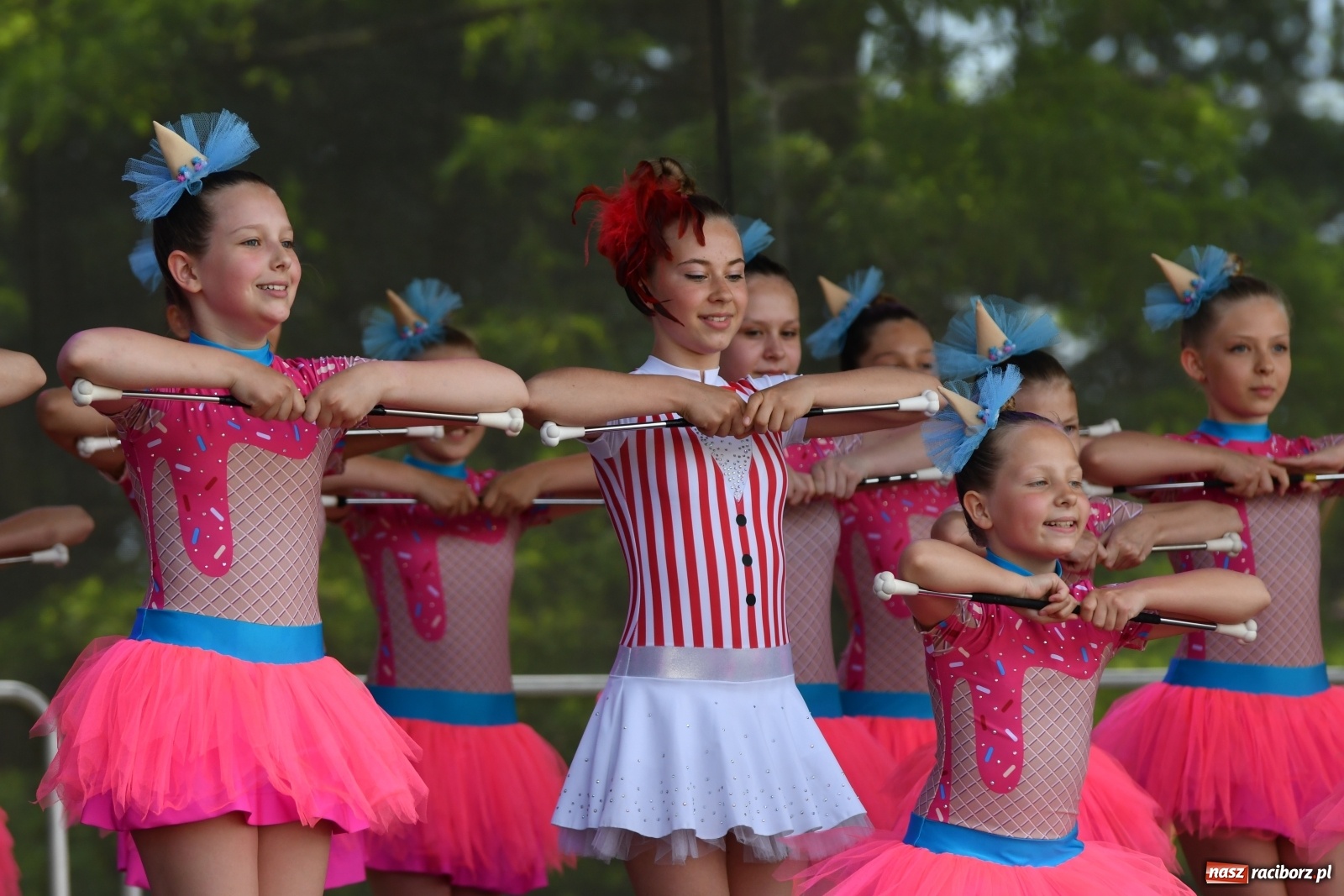 Zdjęcie w galerii na portalu naszraciborz.pl: I Ogólnopolski Mażoretkowy Zawrót Głowy Racibórz 2021 wiadomości z regionu