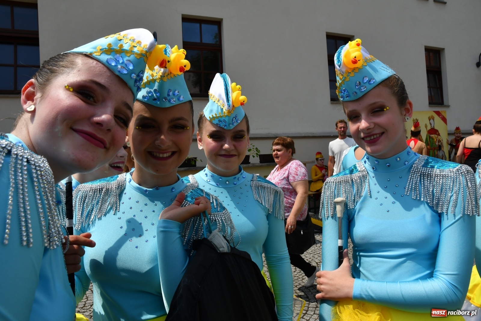 Zdjęcie w galerii na portalu naszraciborz.pl: I Ogólnopolski Mażoretkowy Zawrót Głowy Racibórz 2021 wiadomości z regionu