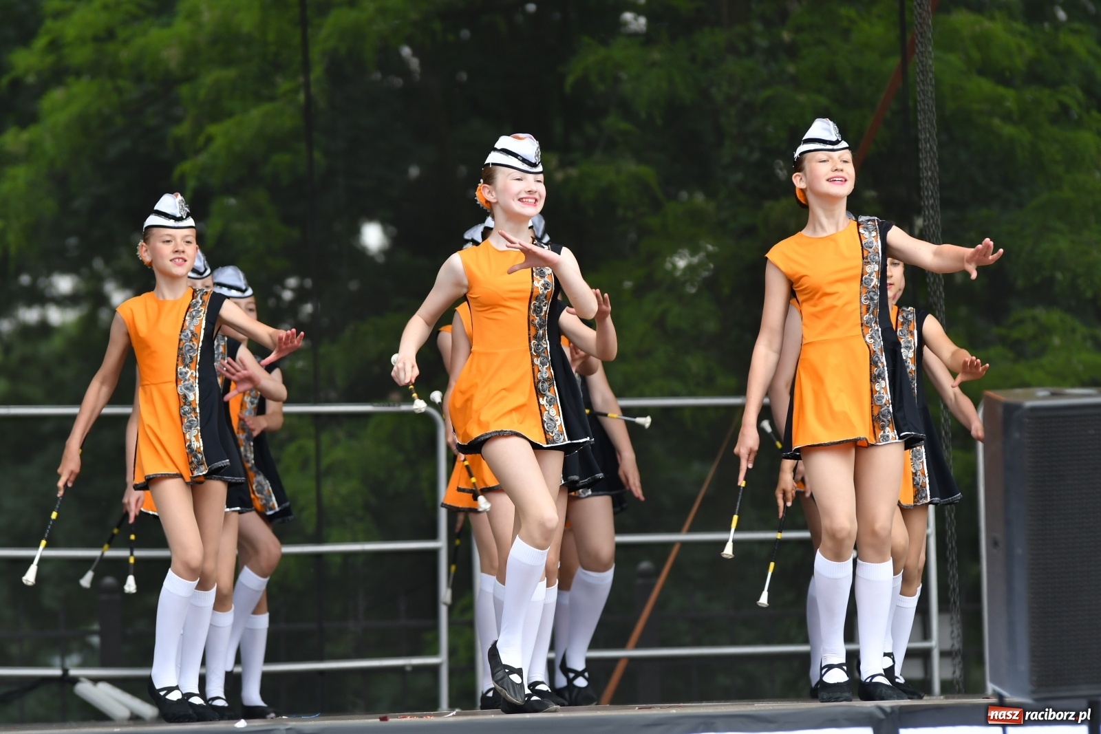 Zdjęcie w galerii na portalu naszraciborz.pl: I Ogólnopolski Mażoretkowy Zawrót Głowy Racibórz 2021 wiadomości z regionu