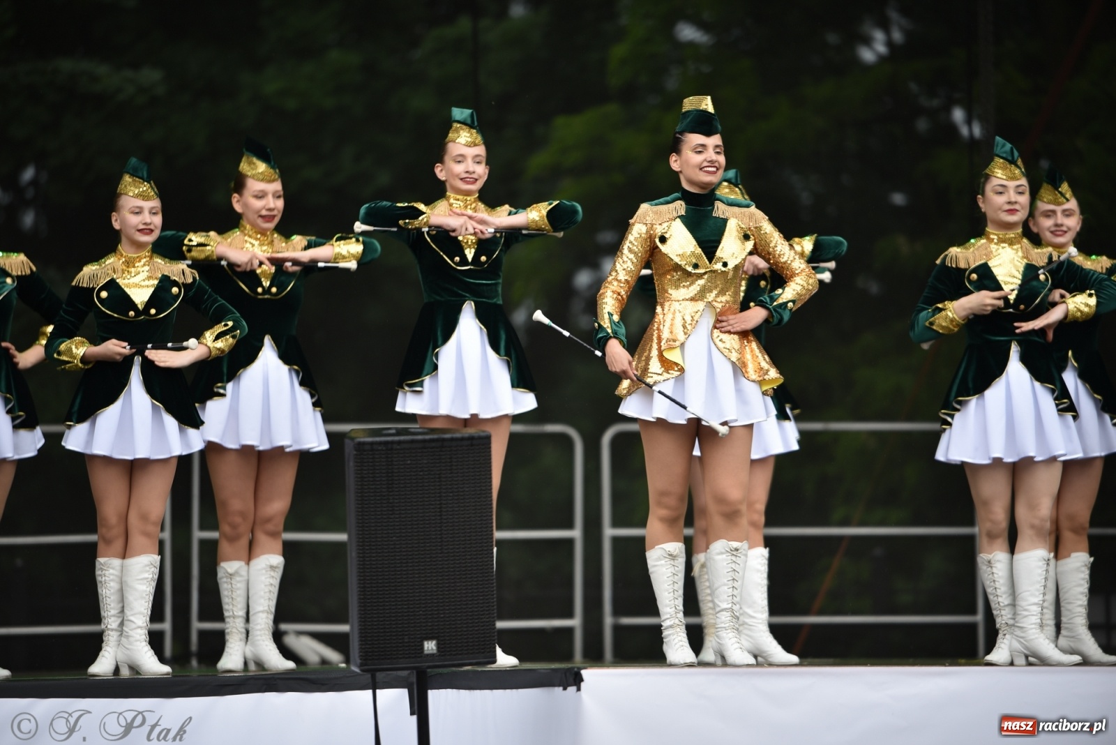 Zdjęcie w galerii na portalu naszraciborz.pl: I Ogólnopolski Mażoretkowy Zawrót Głowy Racibórz 2021 wiadomości z regionu