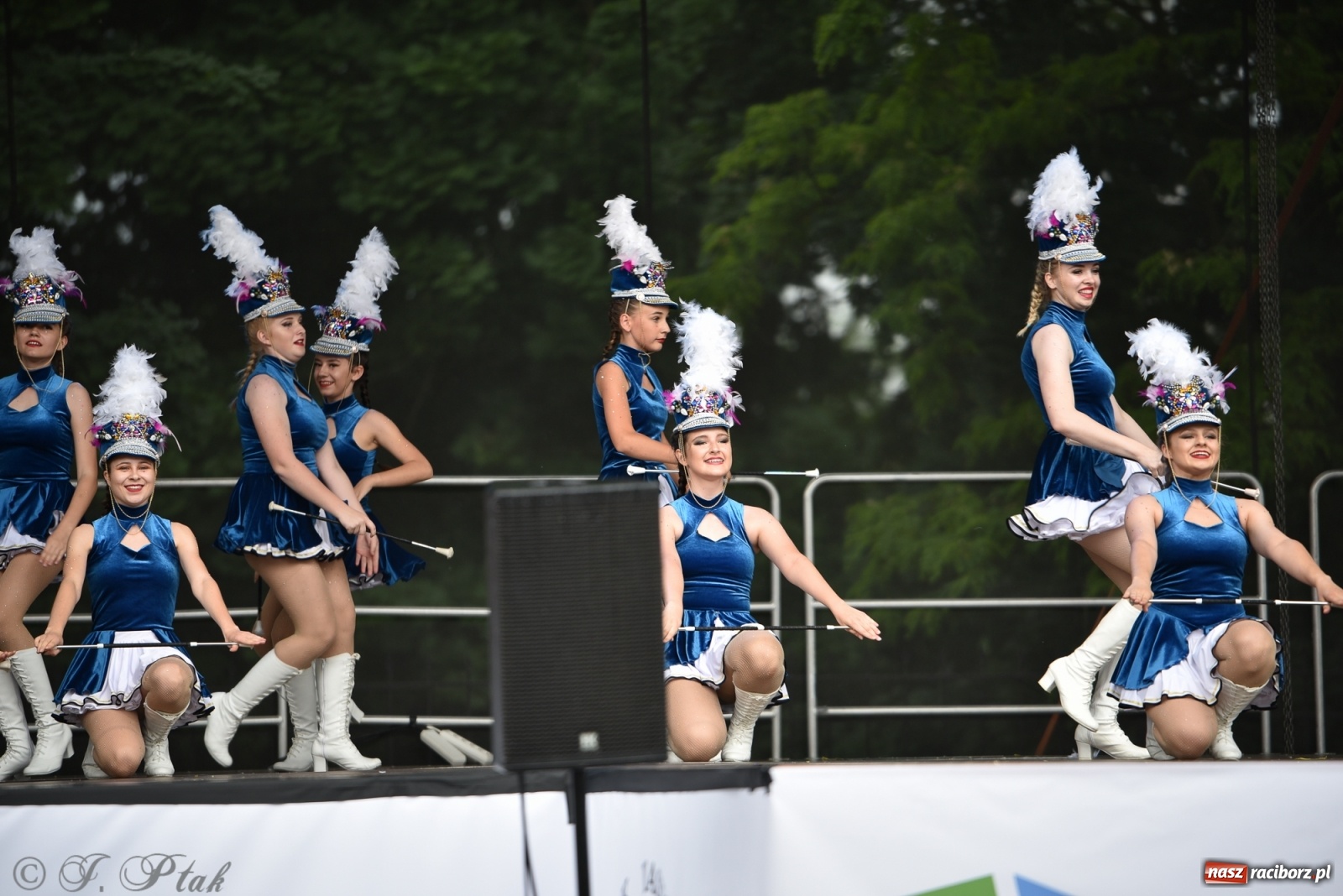 Zdjęcie w galerii na portalu naszraciborz.pl: I Ogólnopolski Mażoretkowy Zawrót Głowy Racibórz 2021 wiadomości z regionu