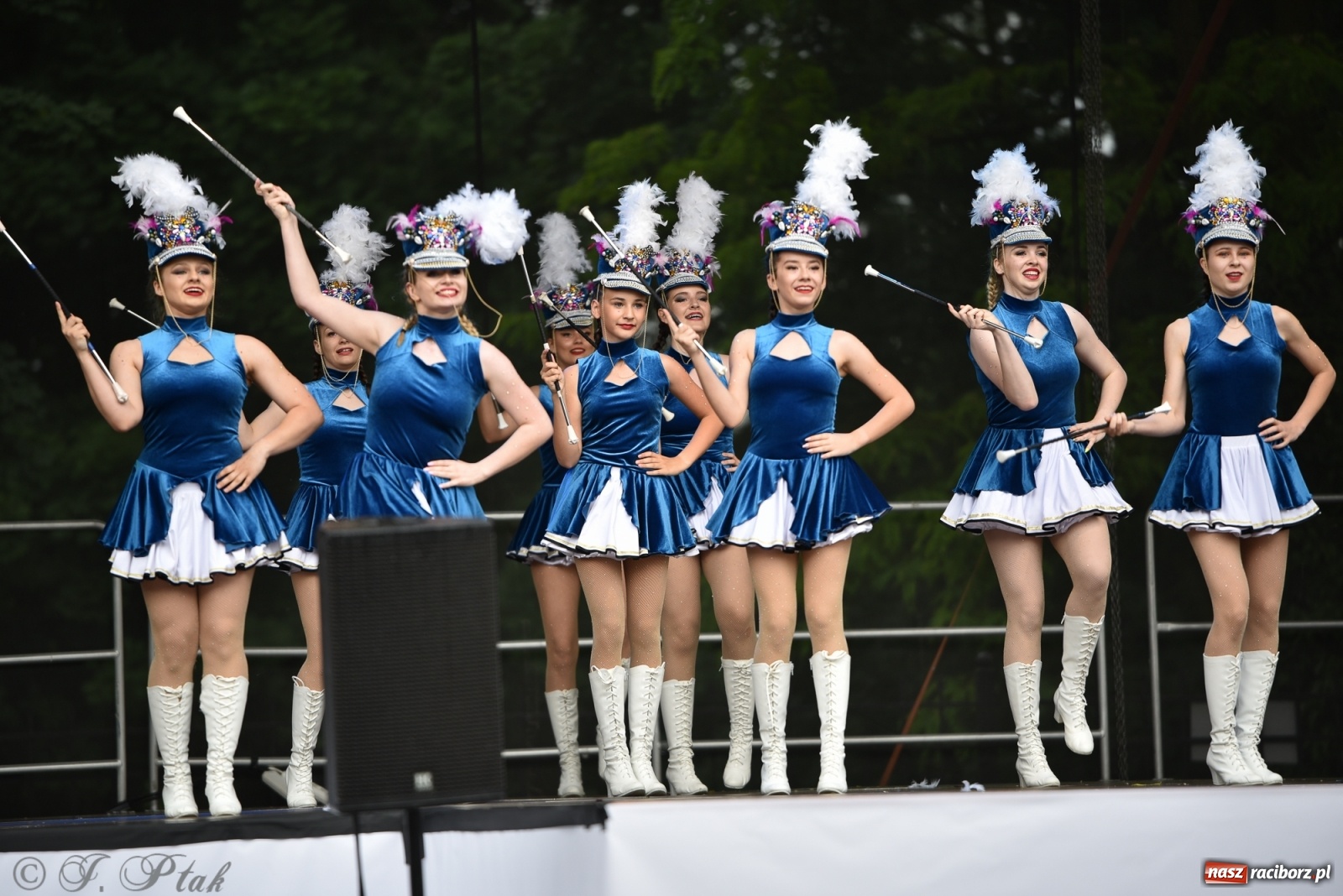 Zdjęcie w galerii na portalu naszraciborz.pl: I Ogólnopolski Mażoretkowy Zawrót Głowy Racibórz 2021 wiadomości z regionu