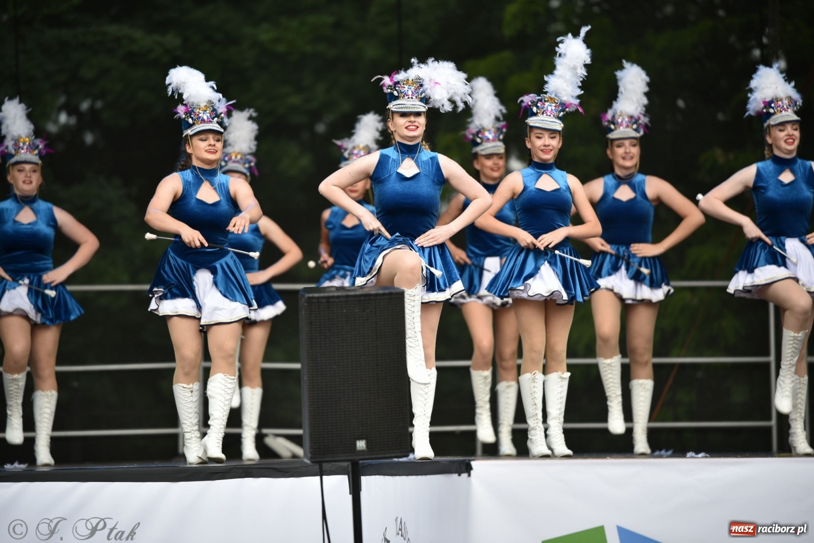 Zdjęcie w galerii na portalu naszraciborz.pl: I Ogólnopolski Mażoretkowy Zawrót Głowy Racibórz 2021 wiadomości z regionu