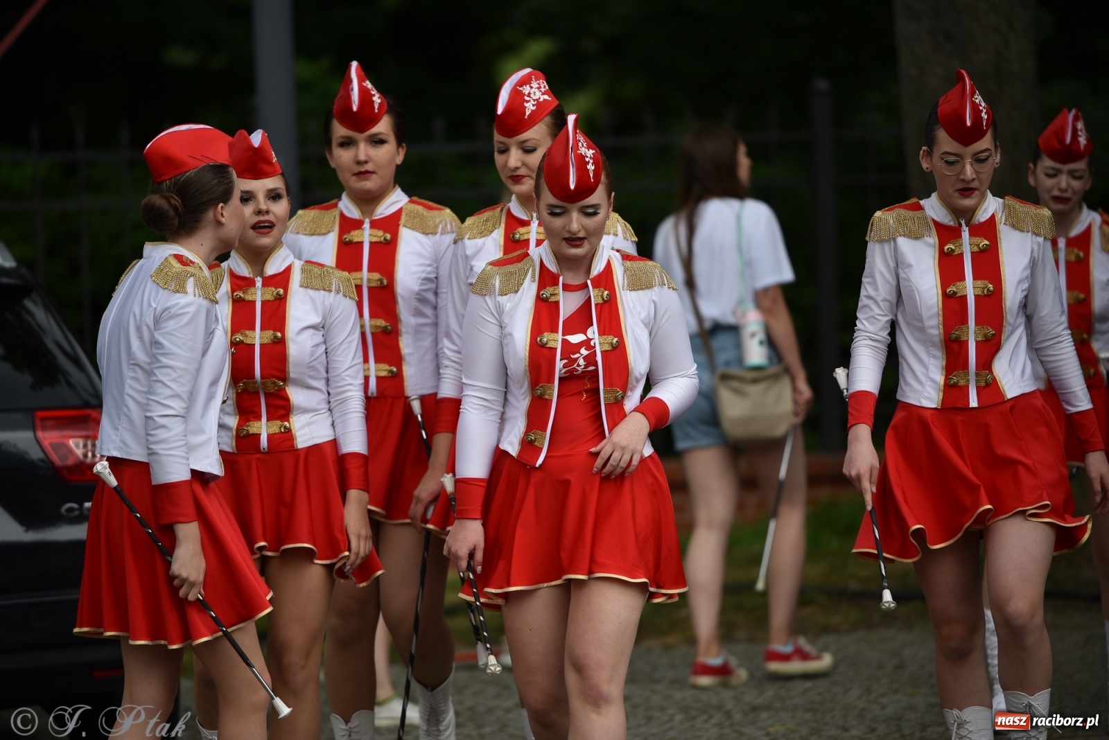 Zdjęcie w galerii na portalu naszraciborz.pl: I Ogólnopolski Mażoretkowy Zawrót Głowy Racibórz 2021 wiadomości z regionu