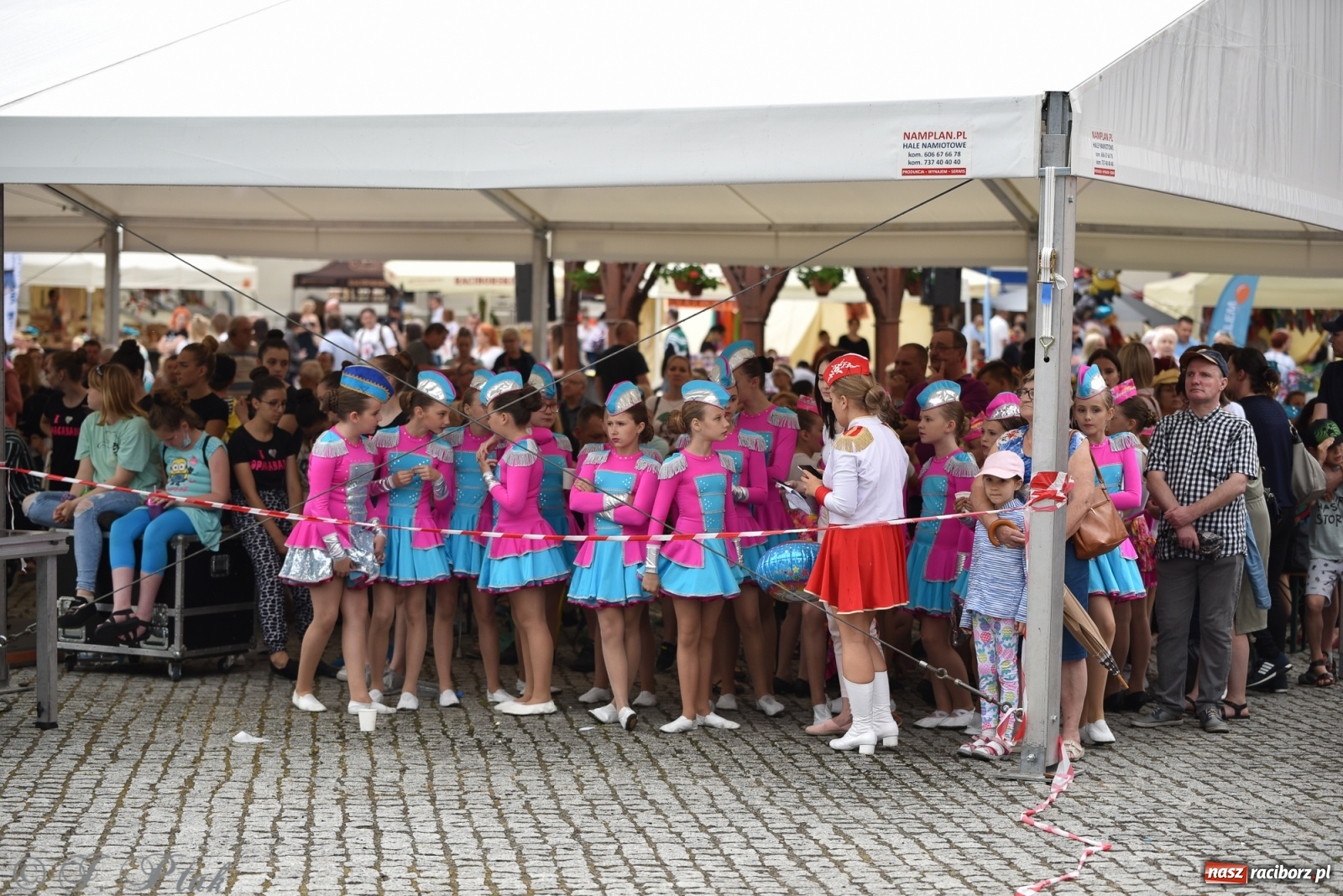 Zdjęcie w galerii na portalu naszraciborz.pl: I Ogólnopolski Mażoretkowy Zawrót Głowy Racibórz 2021 wiadomości z regionu